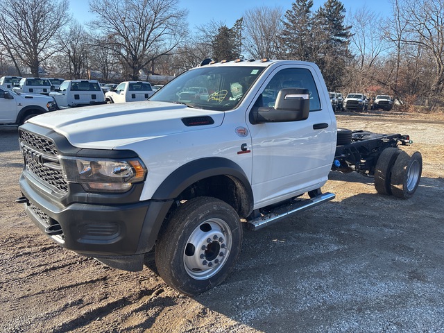 2024 Ram 5500 4x4 Cab and Chassis (Unused)
