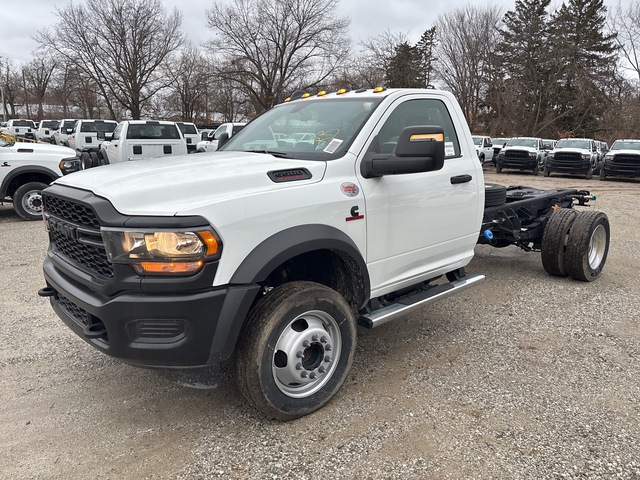 2024 Ram 5500 4x4 Cab and Chassis (Unused)