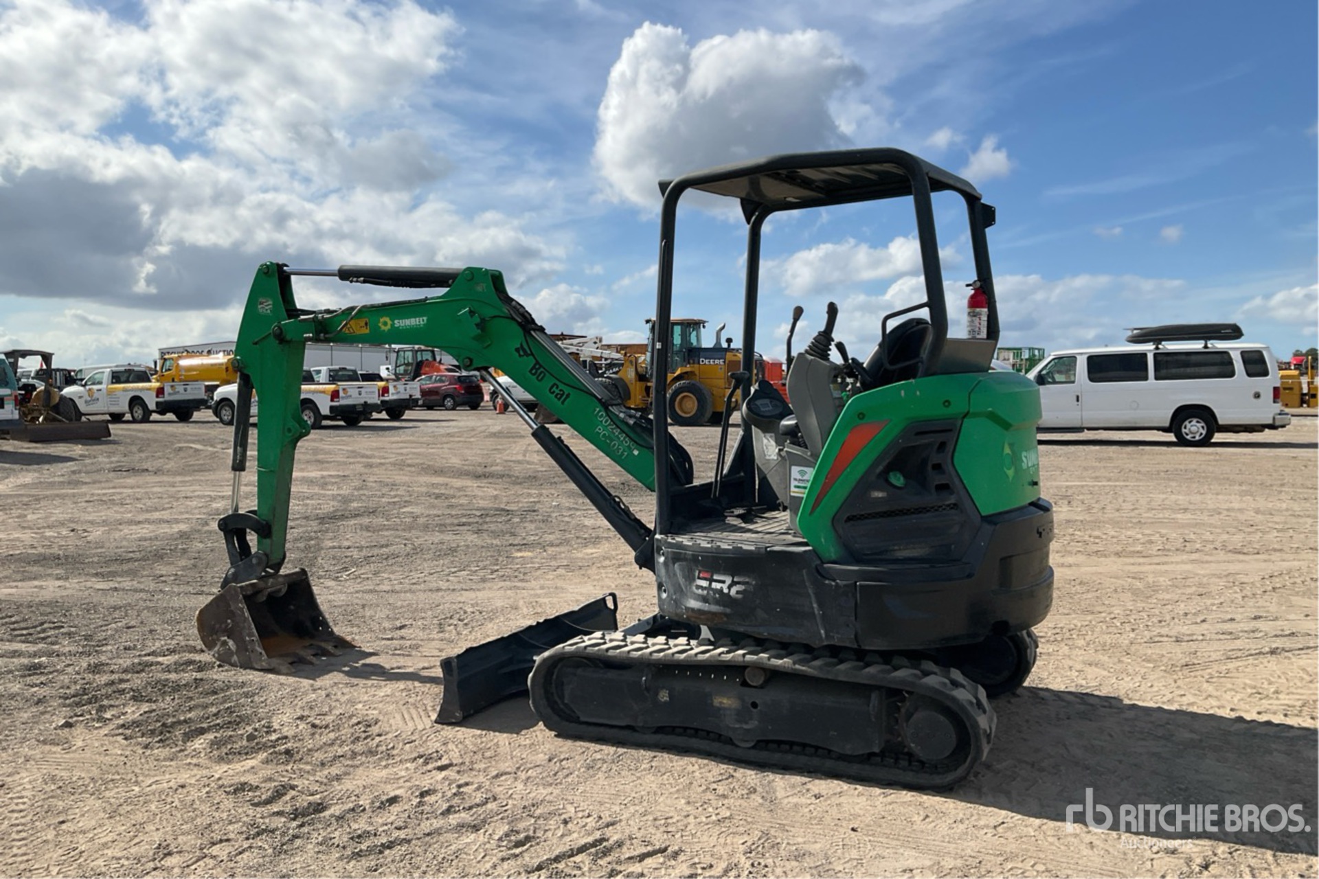 General Appearance with Picture, Left Rear Corner