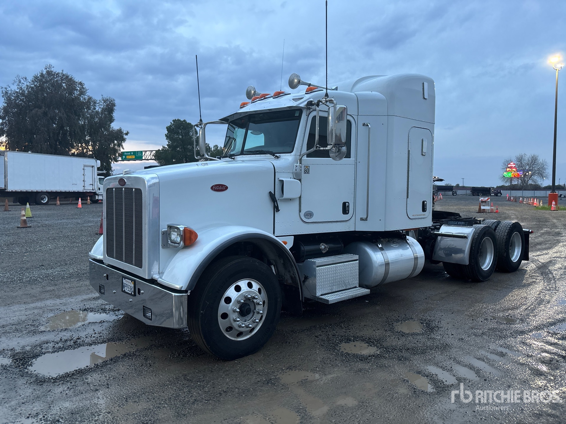 General Appearance with Featured Photo