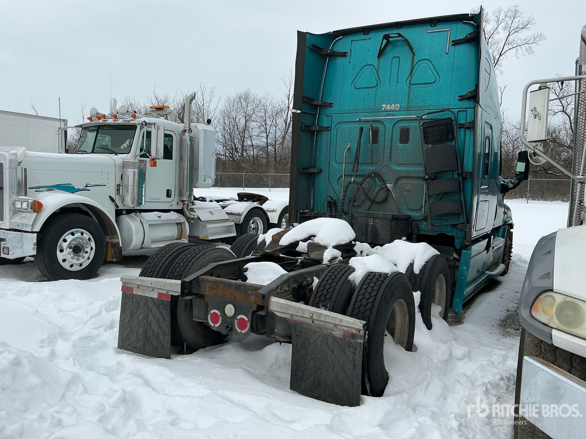 Aspect général with Image, coin arrière gauche
