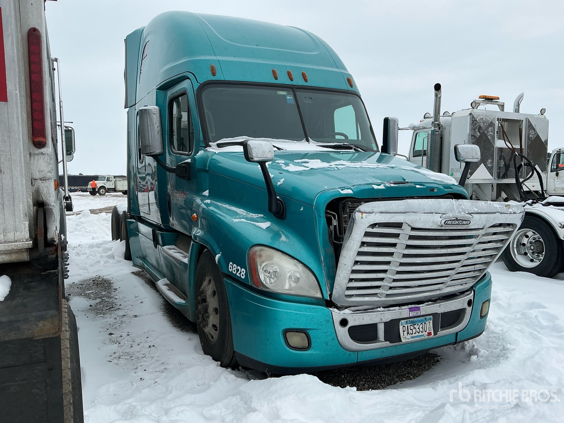 Aspect général with Image, coin avant droit