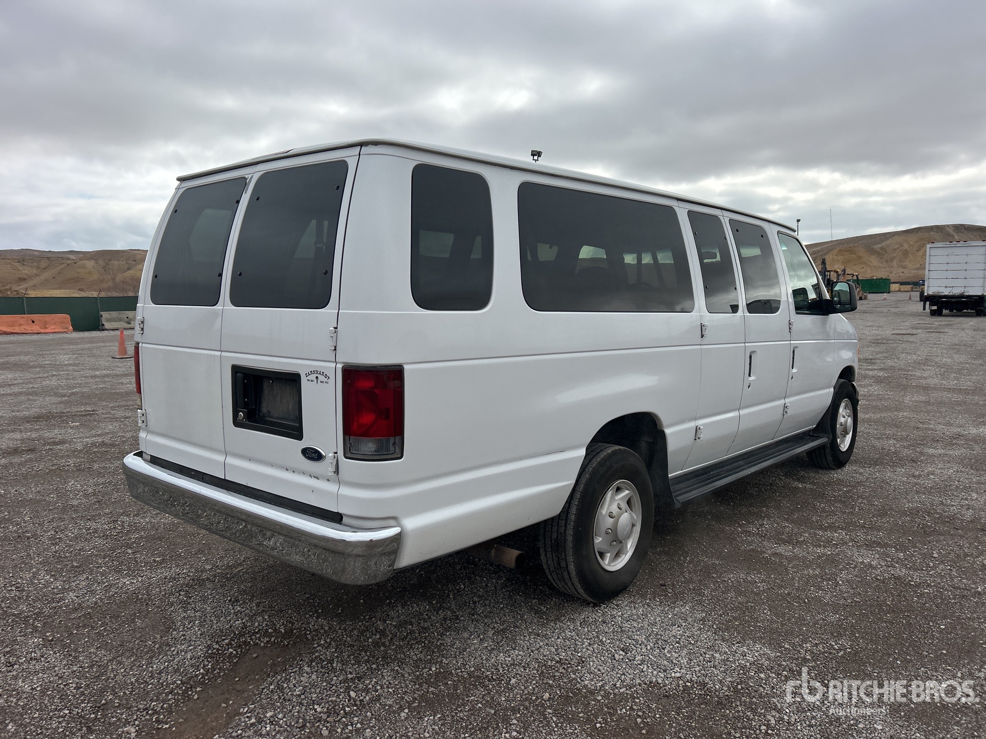 Aspect général with Image, coin arrière droit