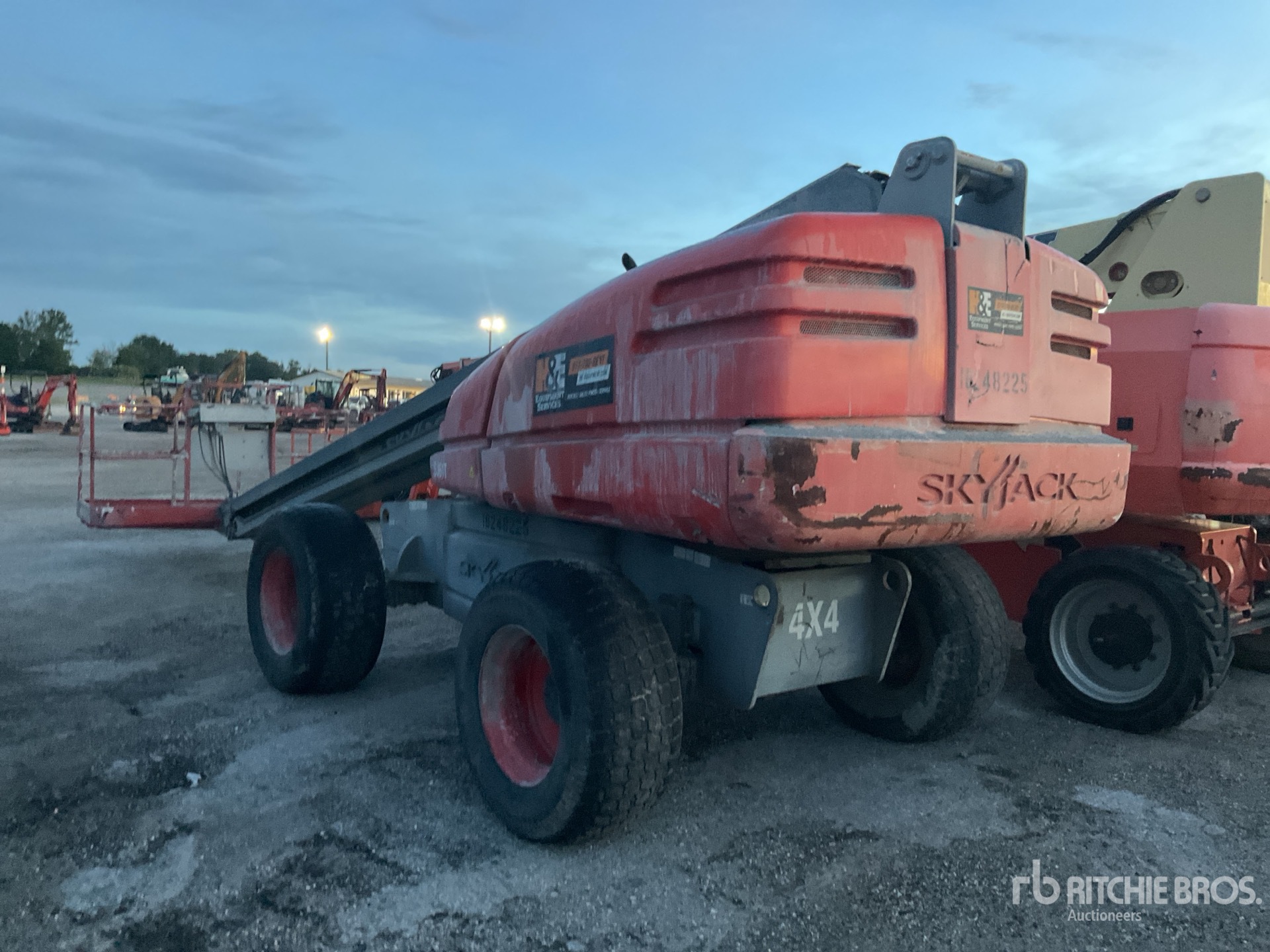 Aspect général with Image, coin arrière droit