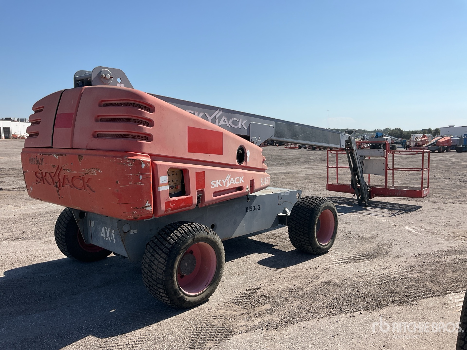 Aspect général with Image, coin arrière droit