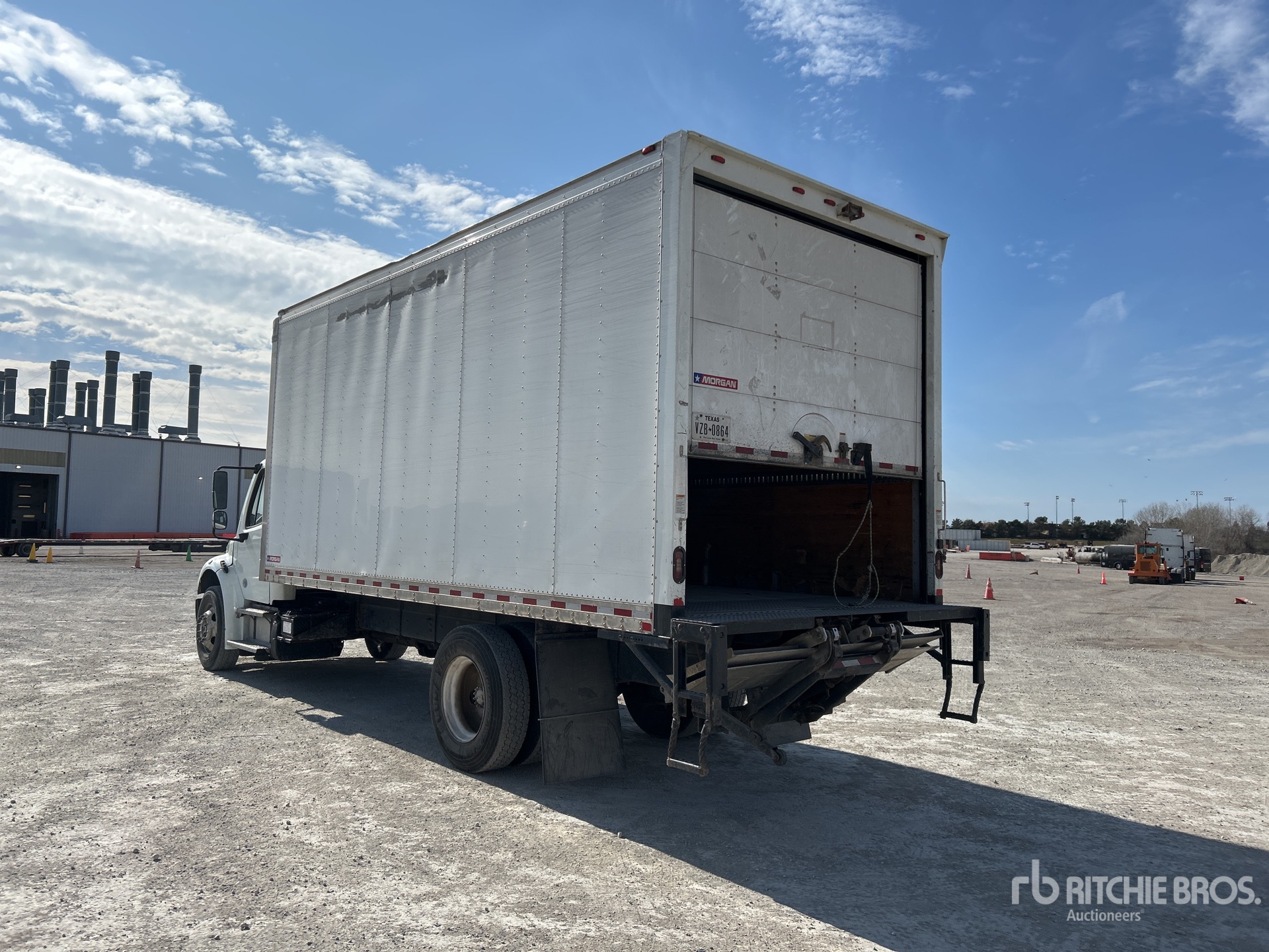 General Appearance with Imagen: esquina trasera izquierda