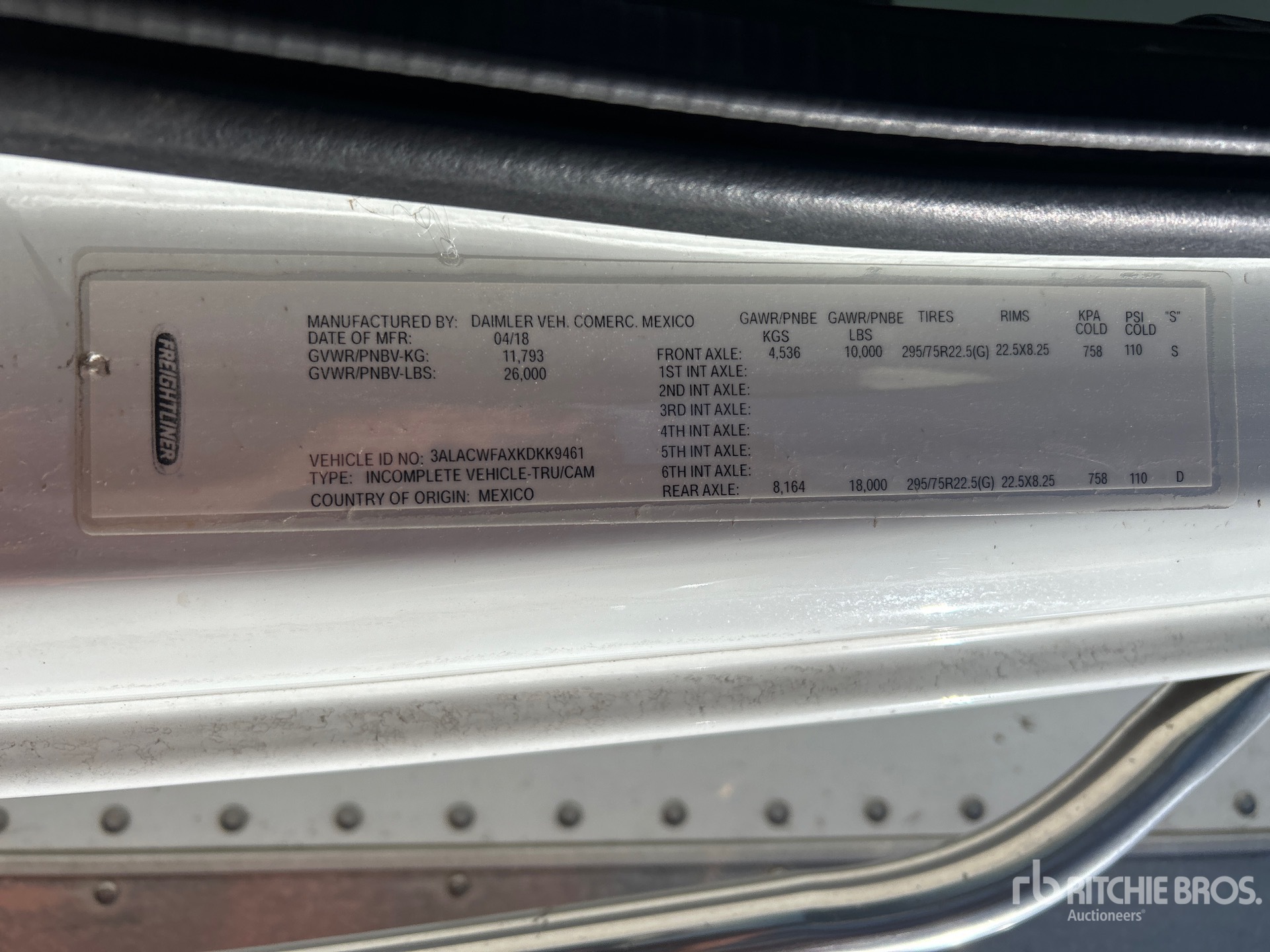 General Appearance with Serial Number / VIN