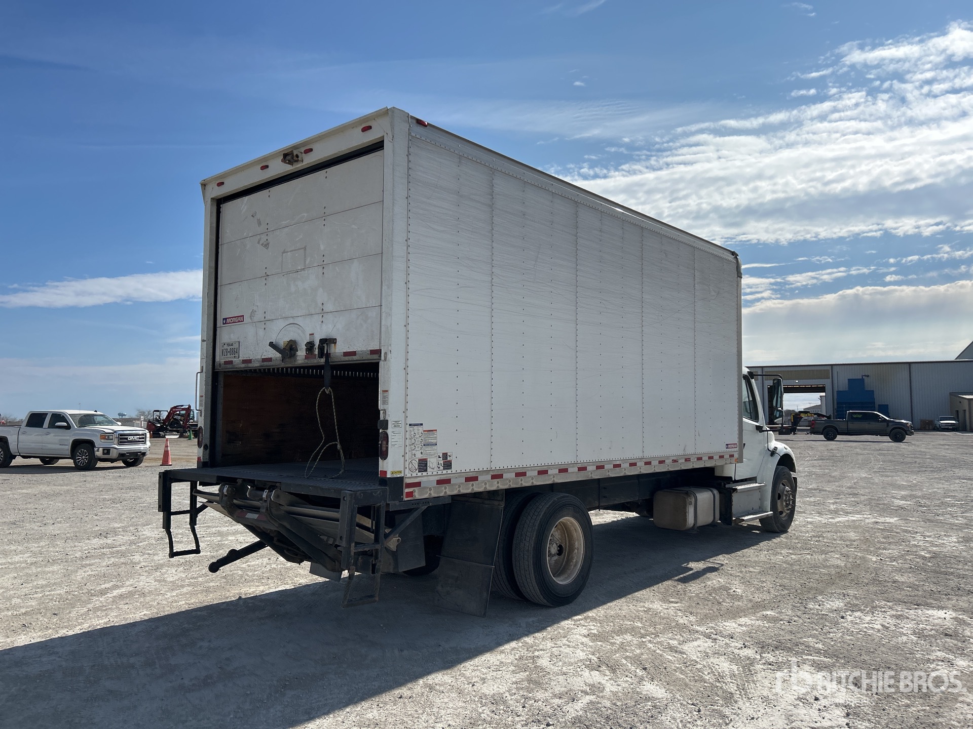 General Appearance with Imagen: esquina trasera derecha