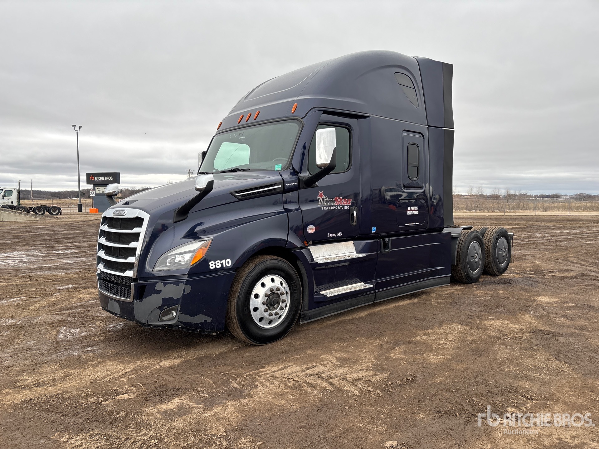 General Appearance with Image, coin avant gauche