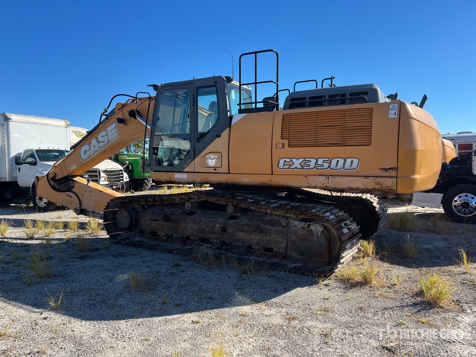 General Appearance with Foto, angolo posteriore sinistro