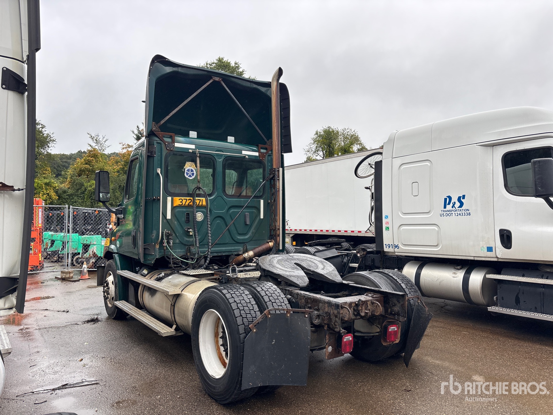 2018 Freightliner CASCADIA 113