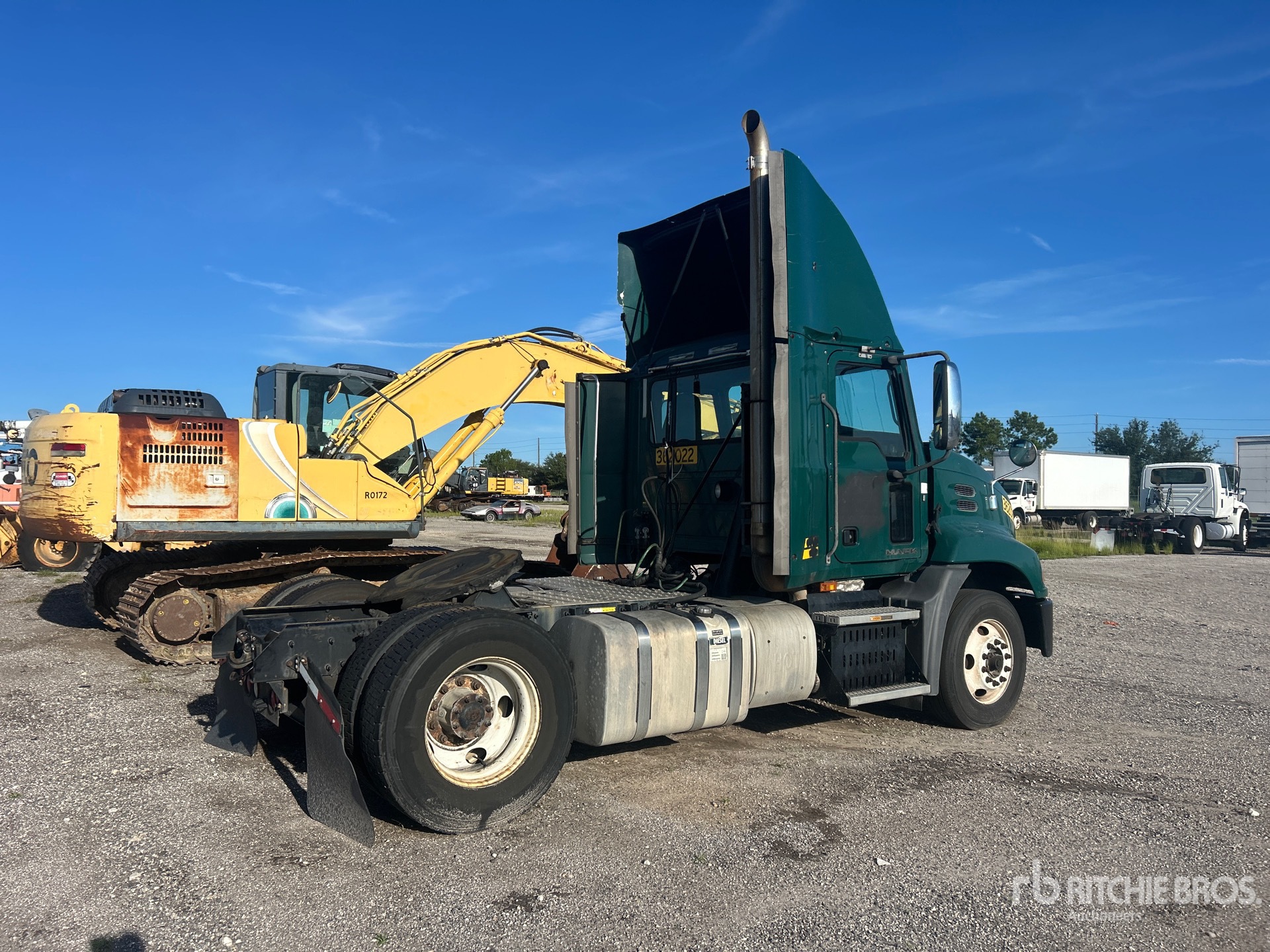 2017 Mack CXU612