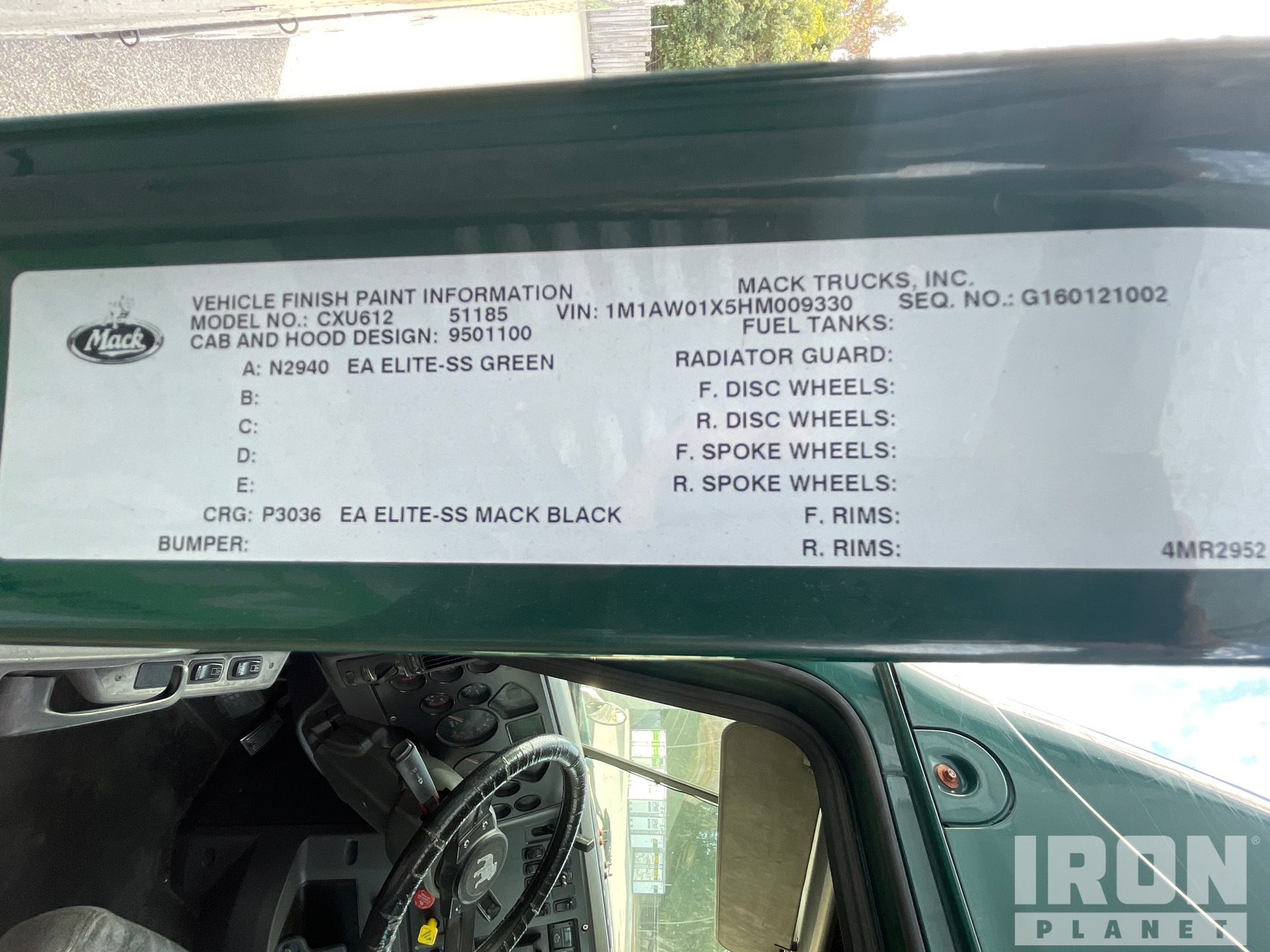 2017 Mack CXU612