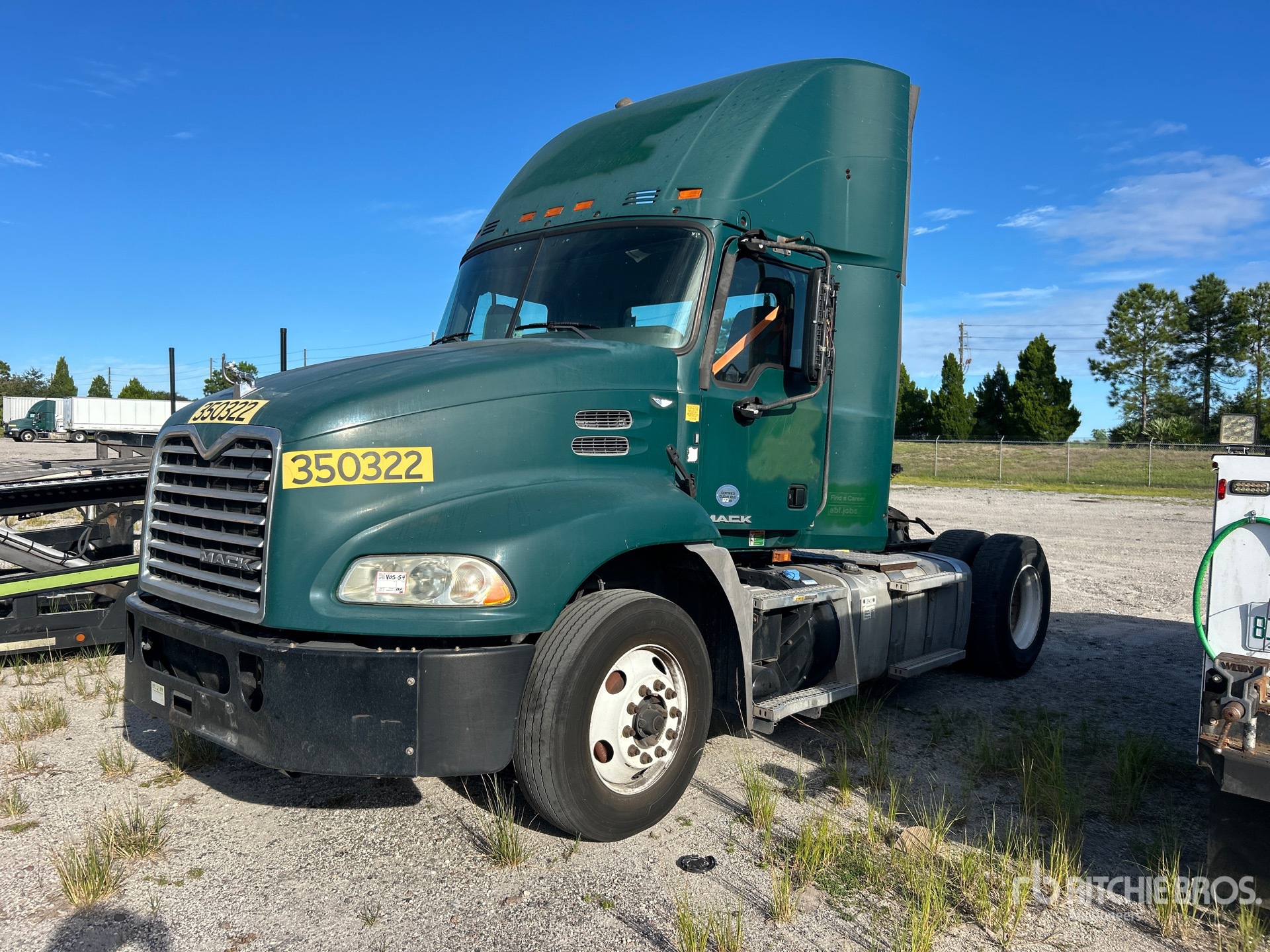 2016 Mack CXU612