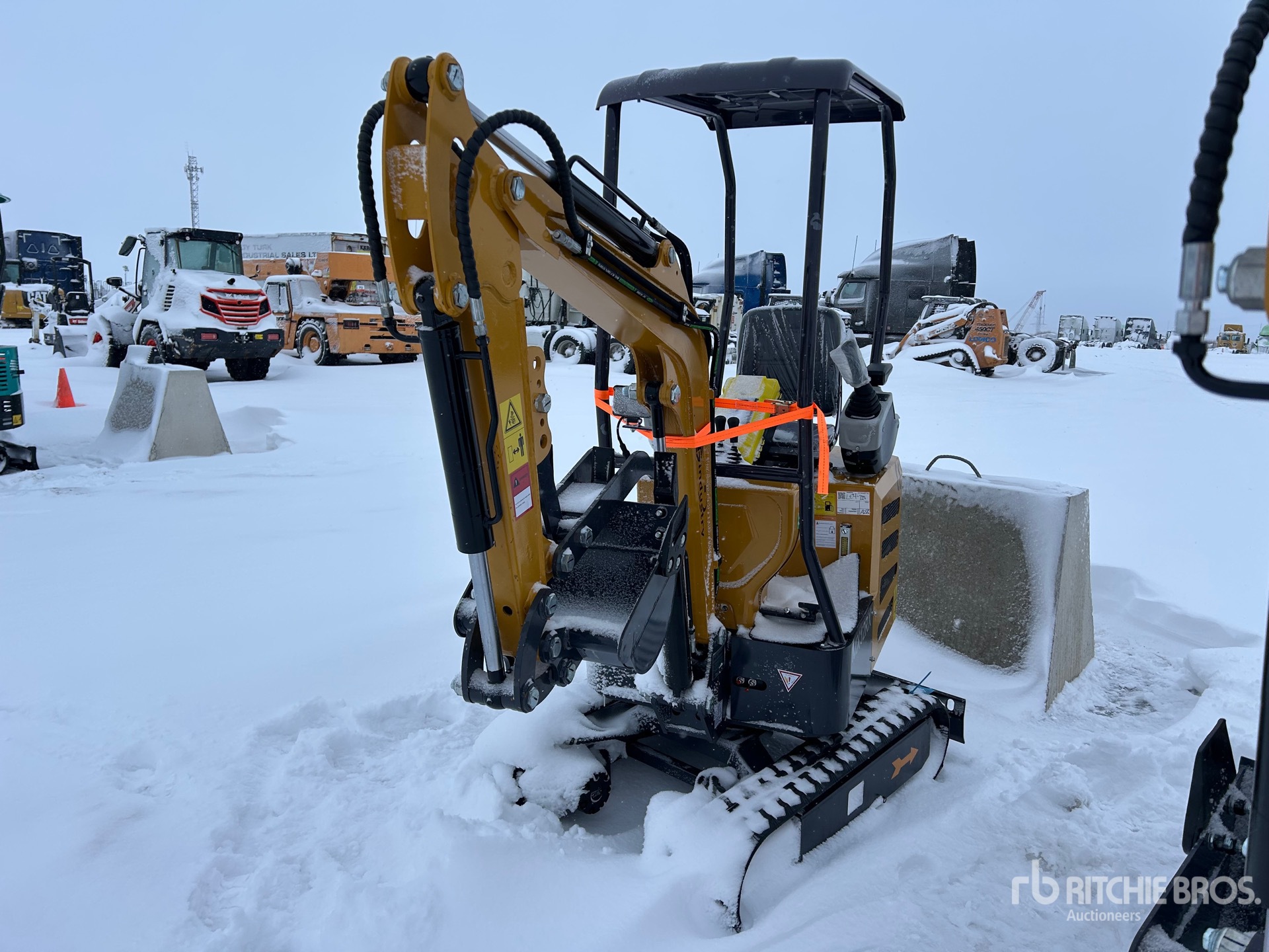 General Appearance with Picture, Left Front Corner