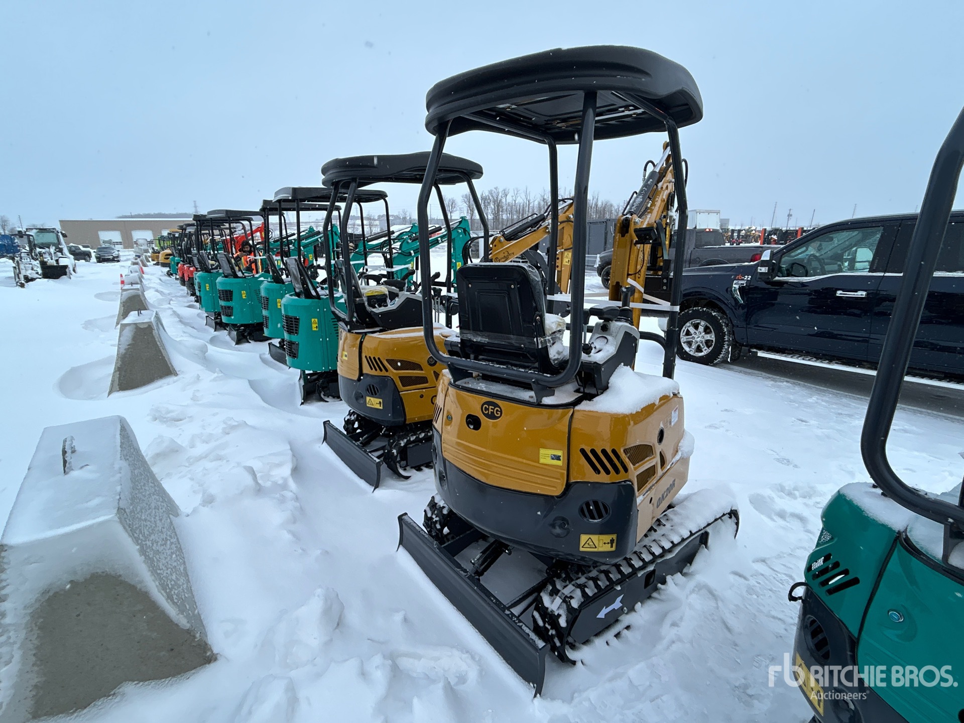 General Appearance with Picture, Right Rear Corner