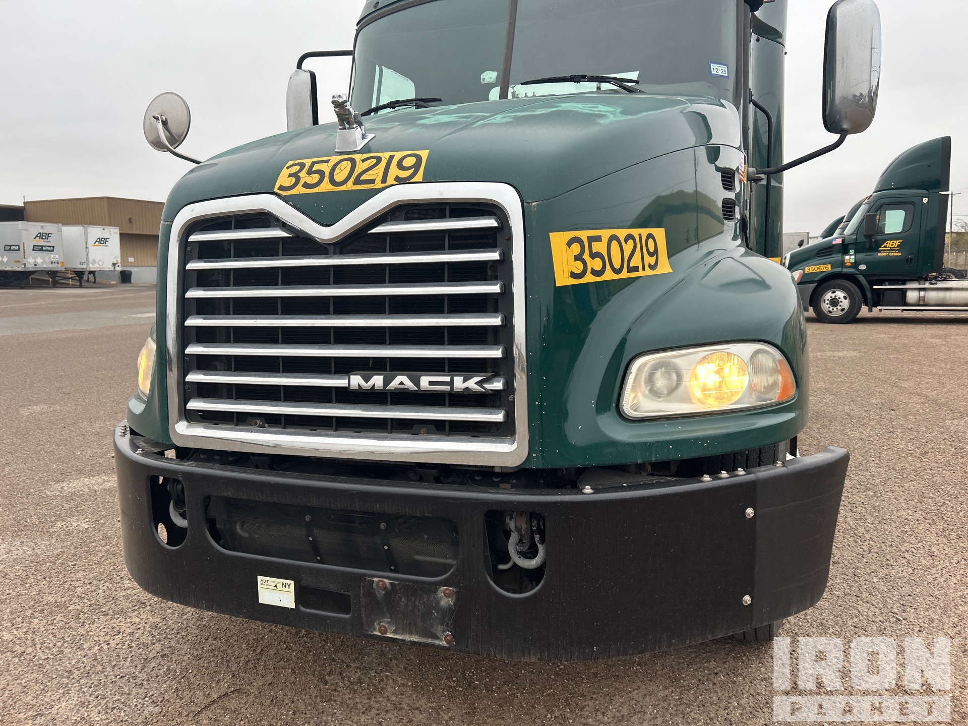 2016 Mack CXU612