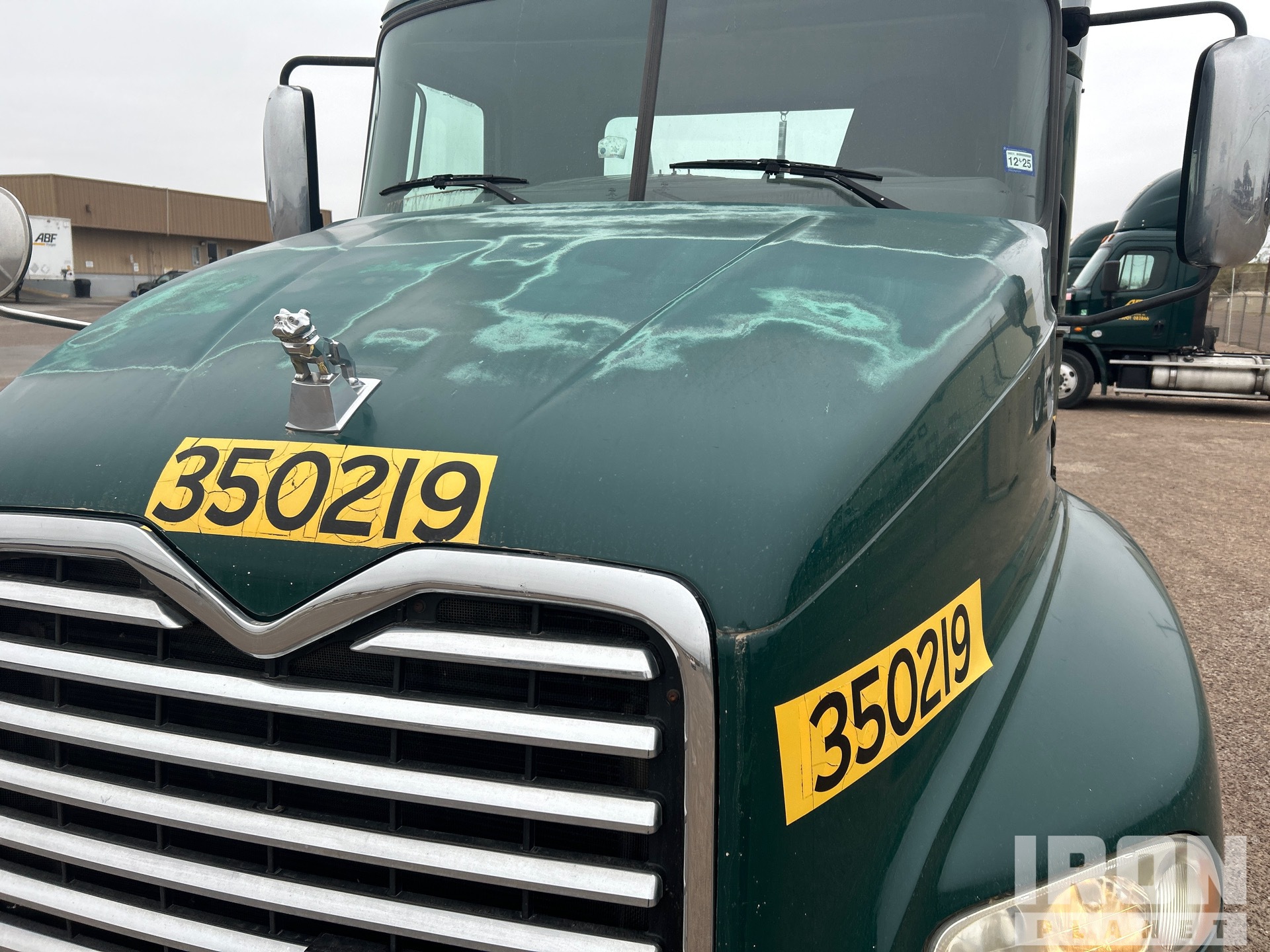 2016 Mack CXU612