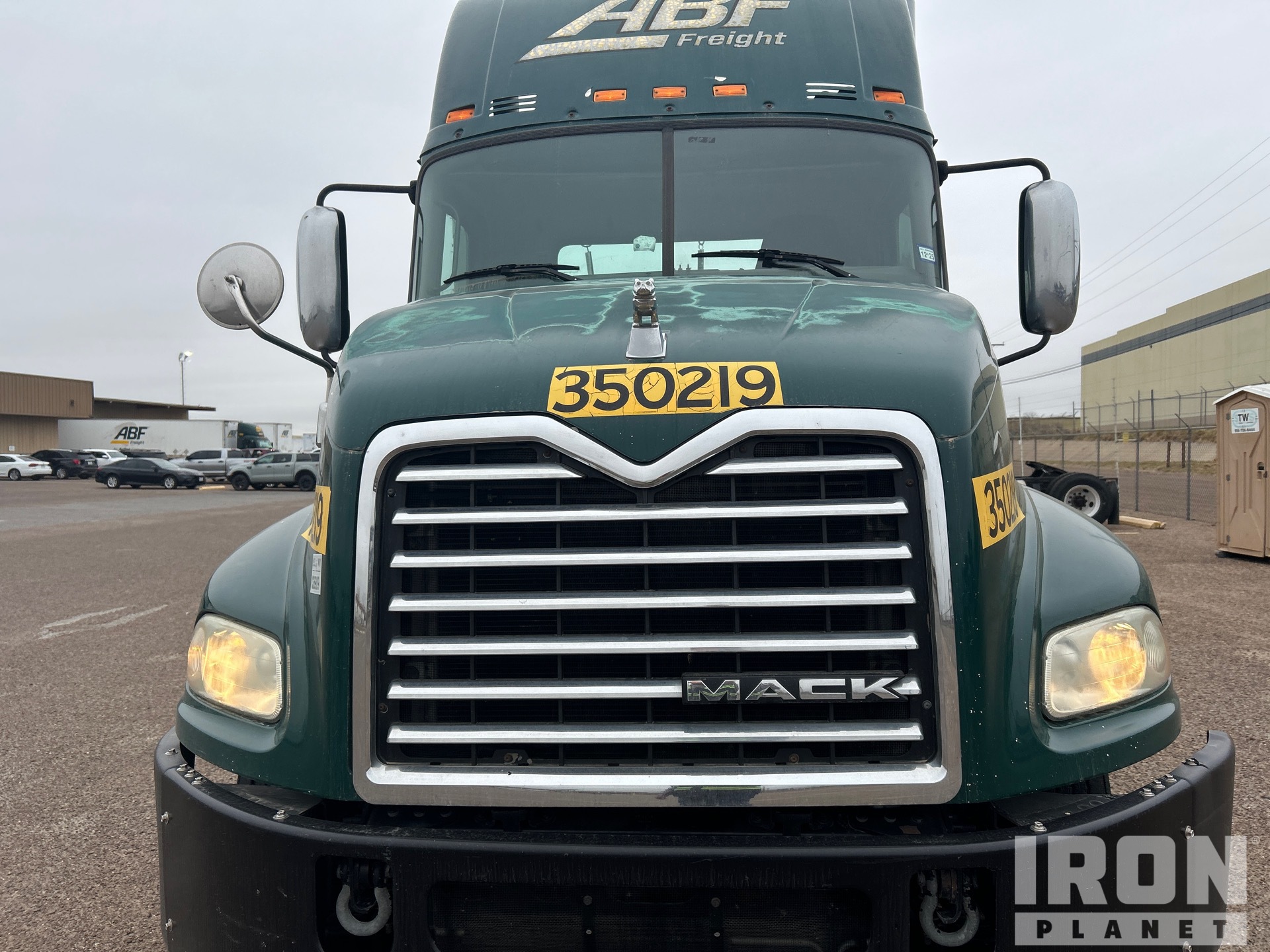 2016 Mack CXU612