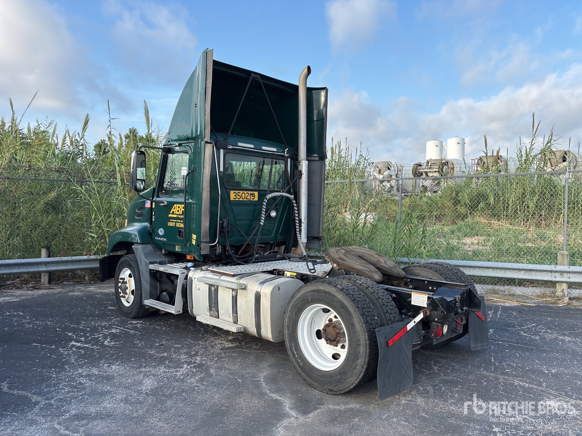 2016 Mack CXU612