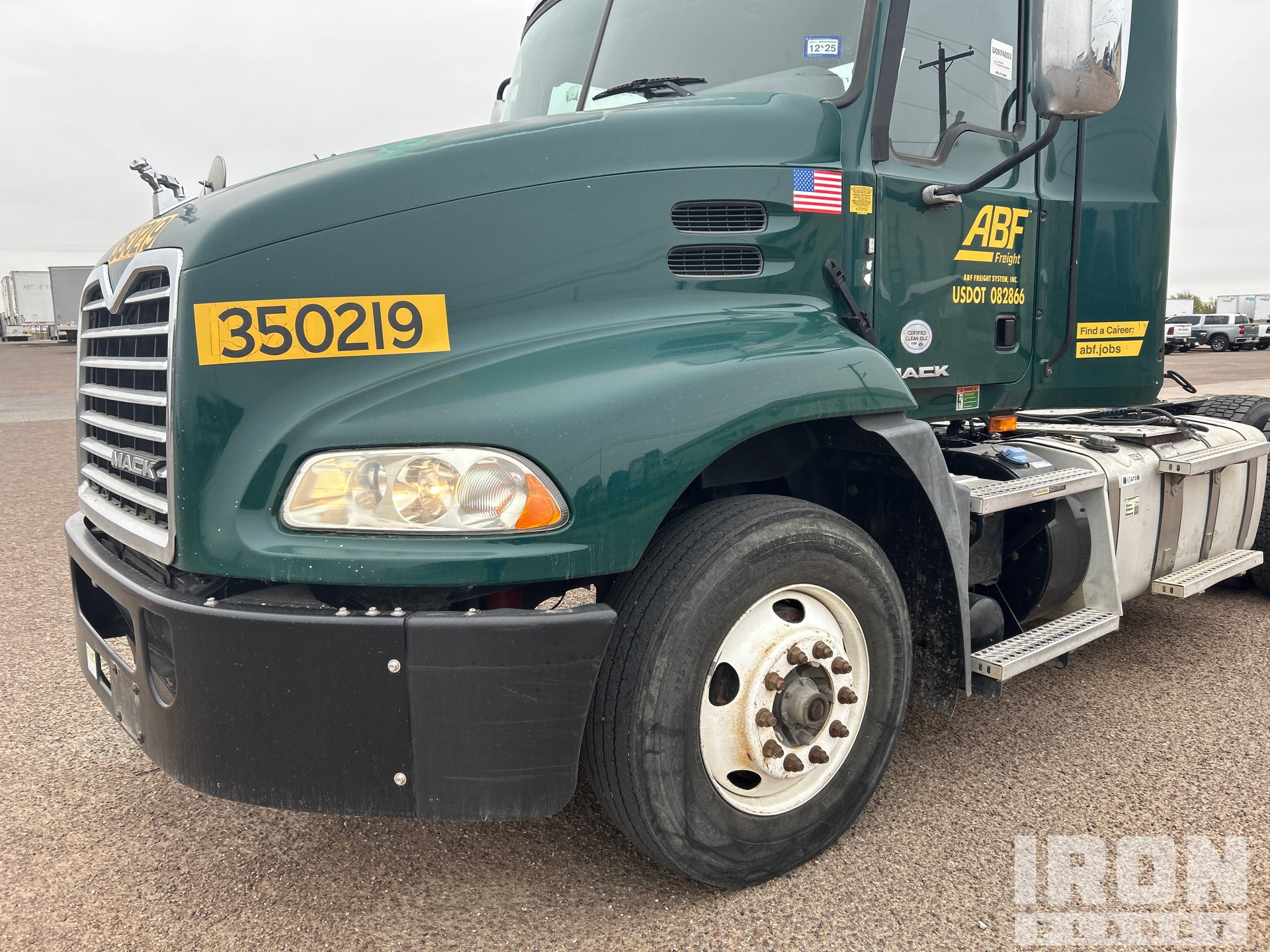 2016 Mack CXU612