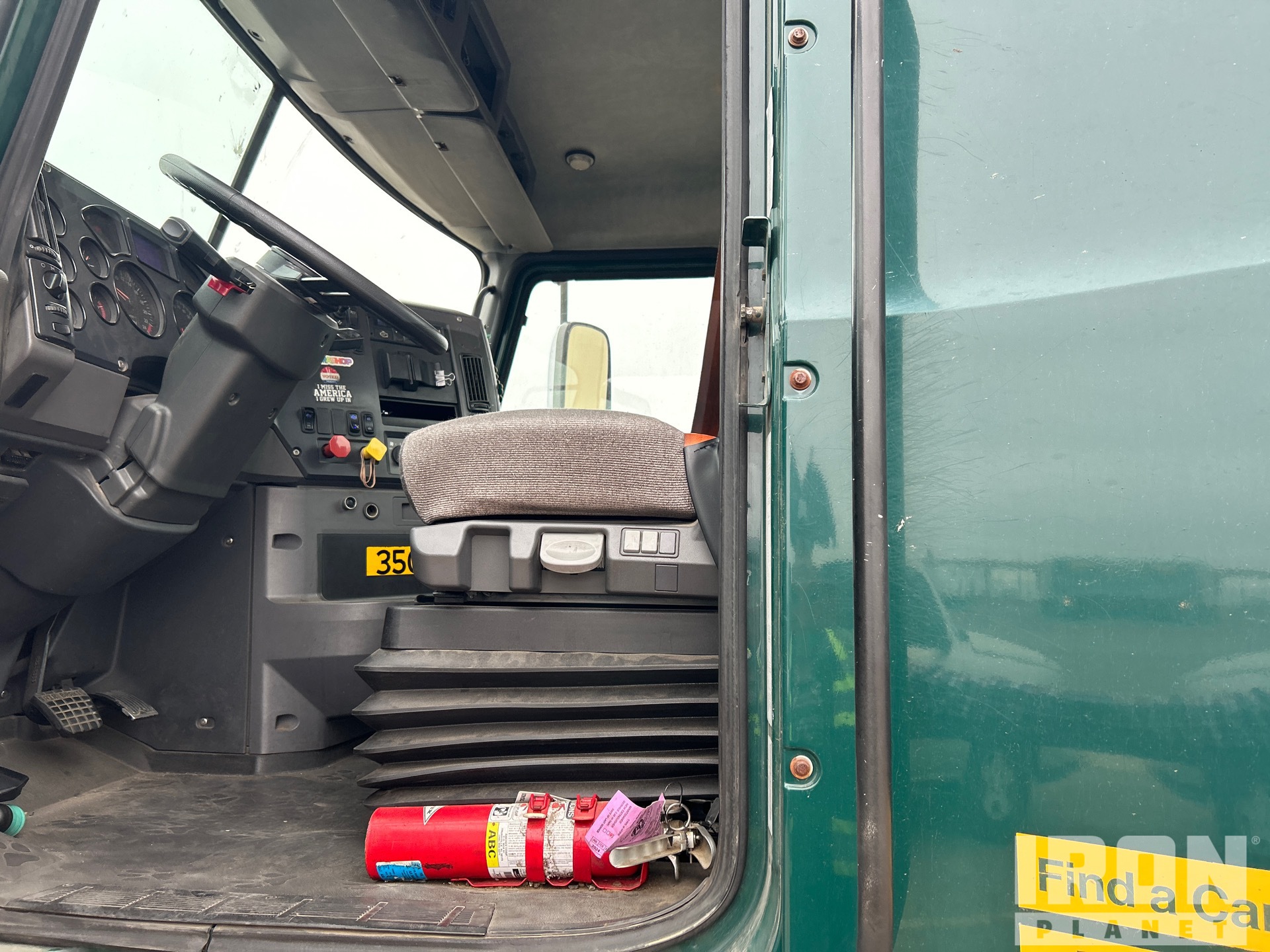 2016 Mack CXU612
