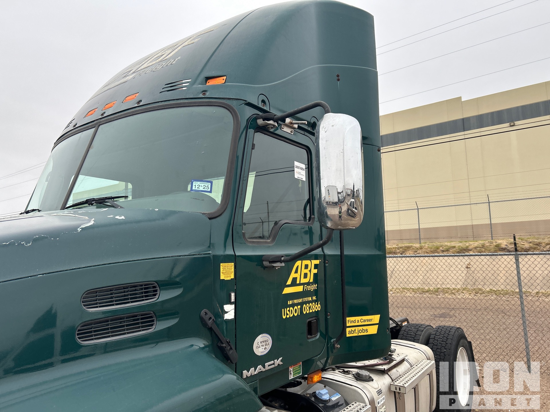 2016 Mack CXU612