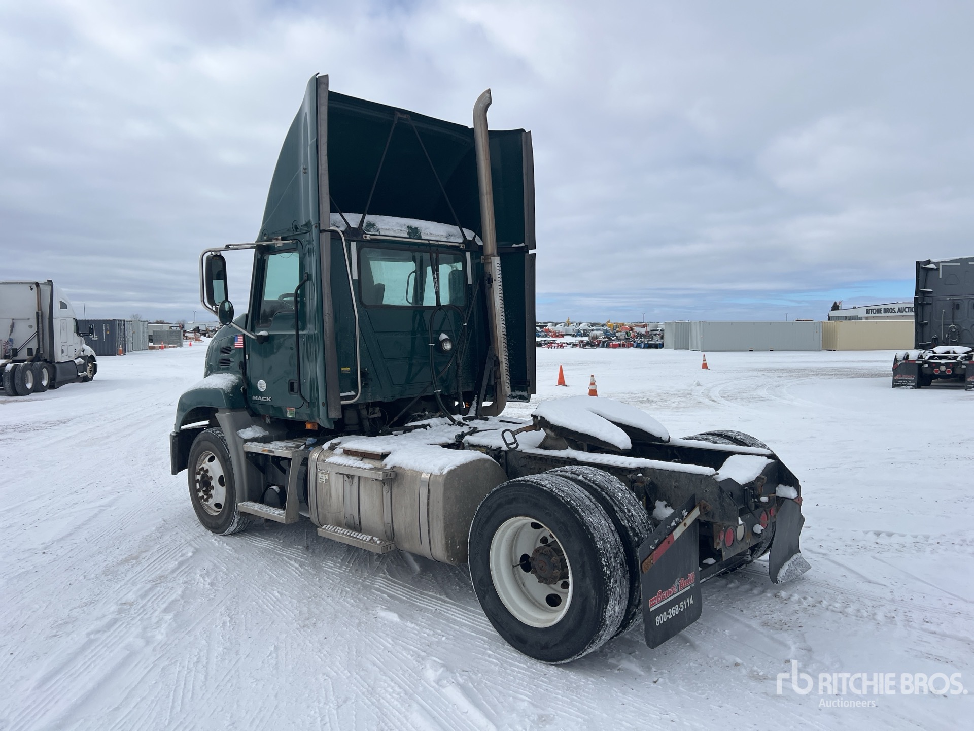 Aspect général with Image, coin arrière gauche