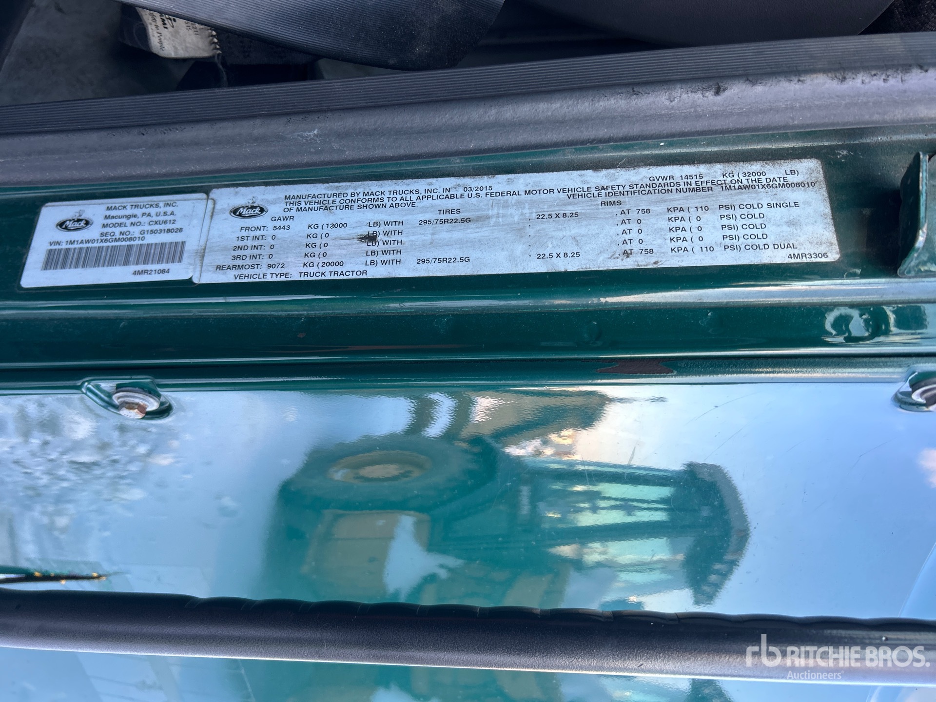 General Appearance with Numero seriale/numero d’identificazione del veicolo (VIN)