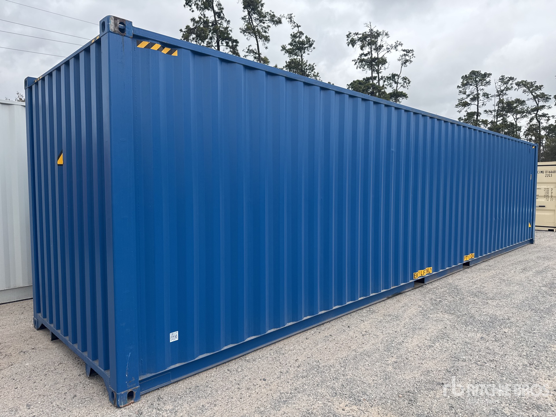 Aspect général with Image, coin arrière droit