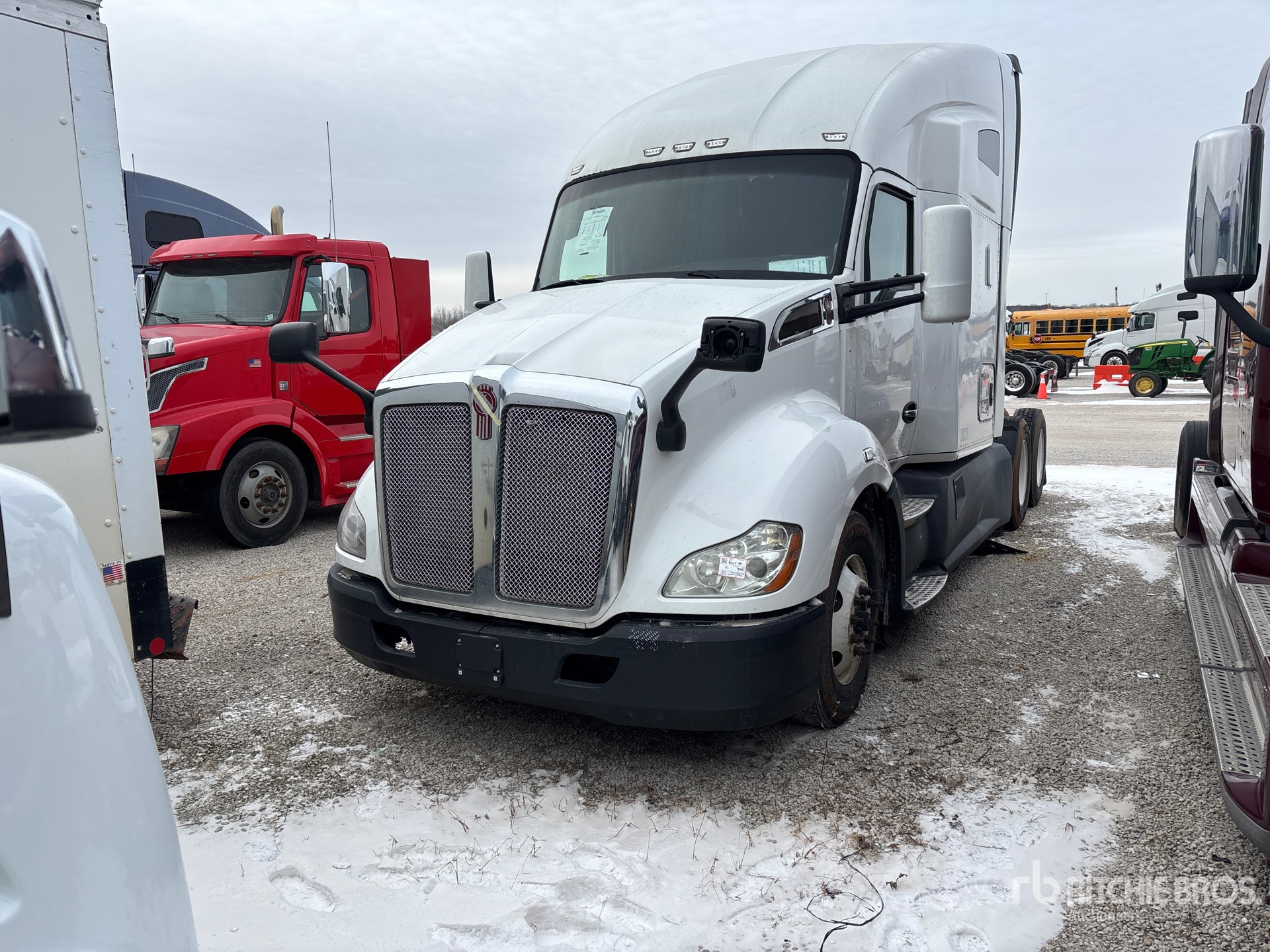 General Appearance with Picture, Left Front Corner