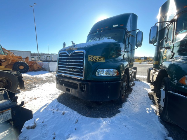 2017 Mack CXU612 4x2 S/A Day Cab Truck Tractor (Inoperable)