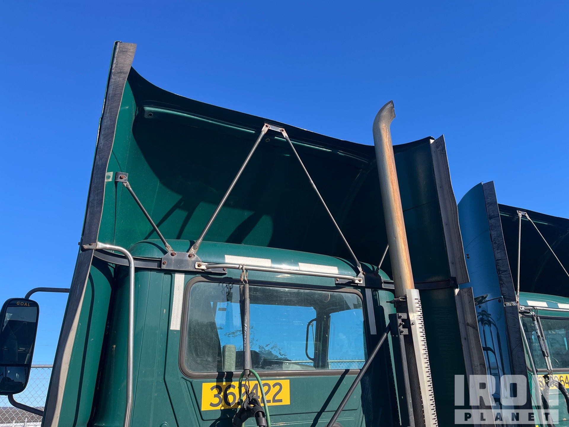 2017 Mack CXU612