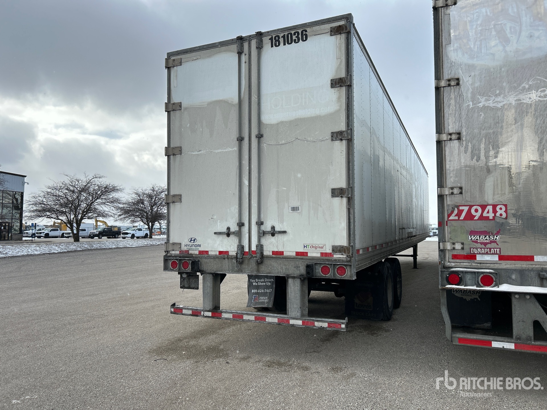 Aspect général with Image, coin arrière droit