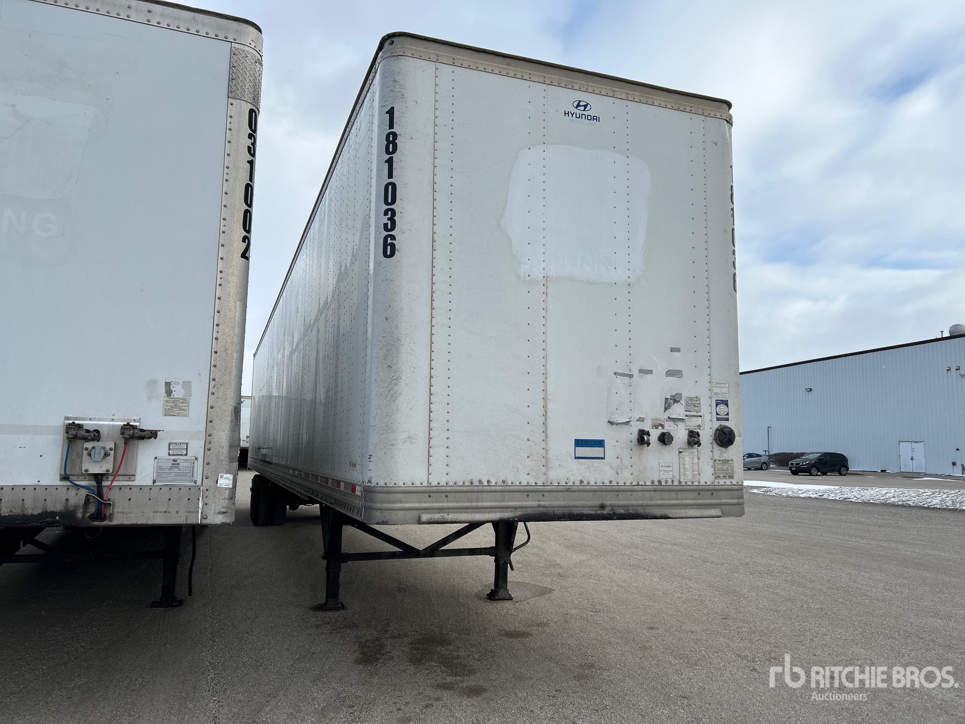 Aspect général with Image, coin avant droit