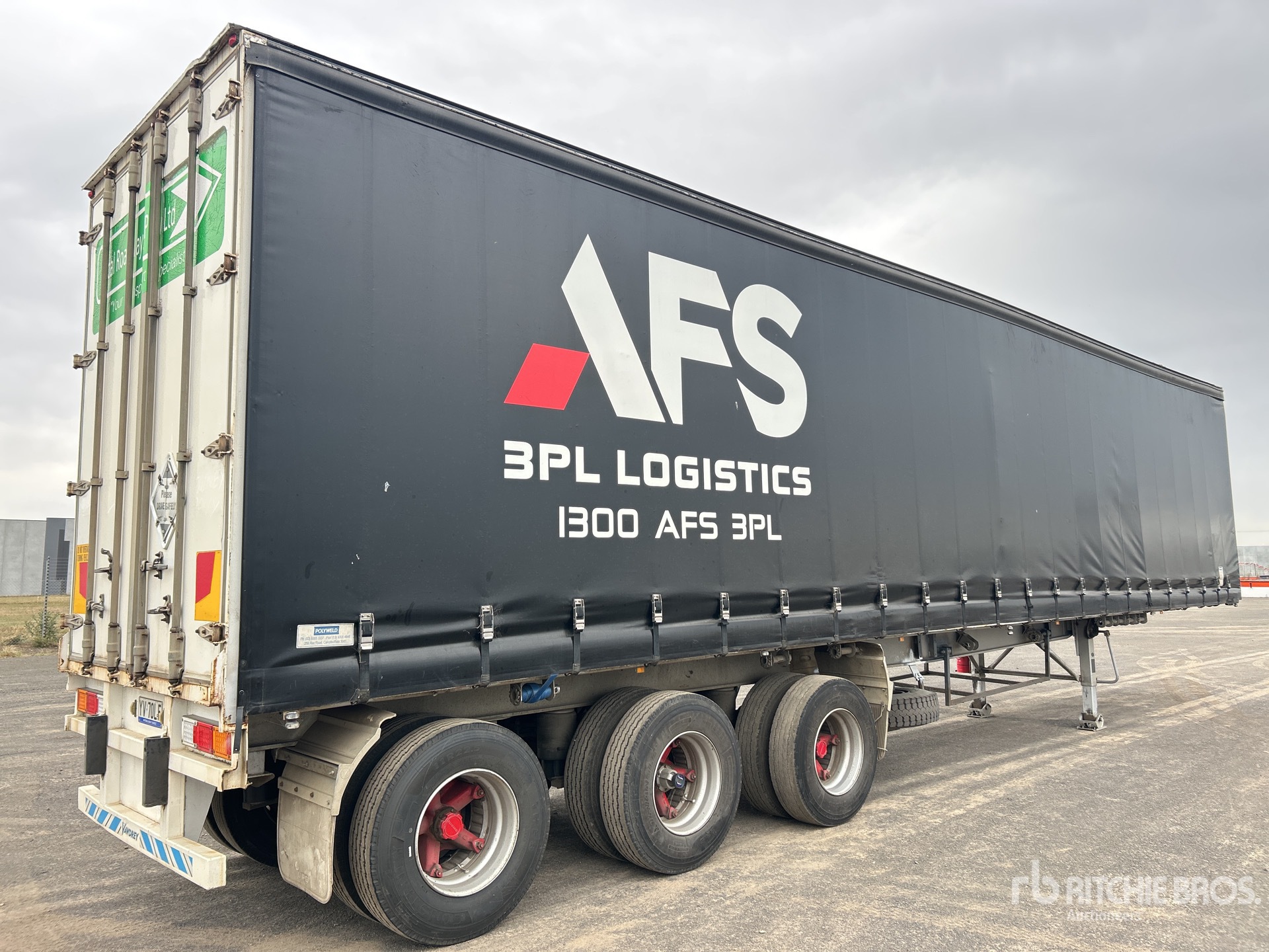 General Appearance with Foto, angolo posteriore sinistro