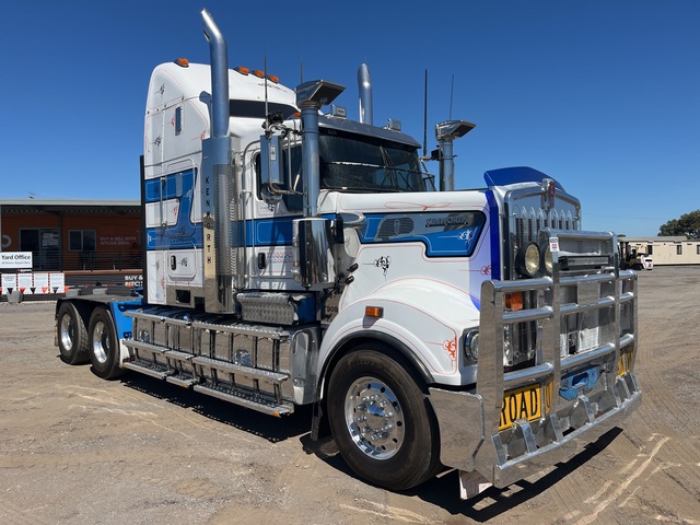 2018 Kenworth T909 6x4 Sleeper Prime Mover