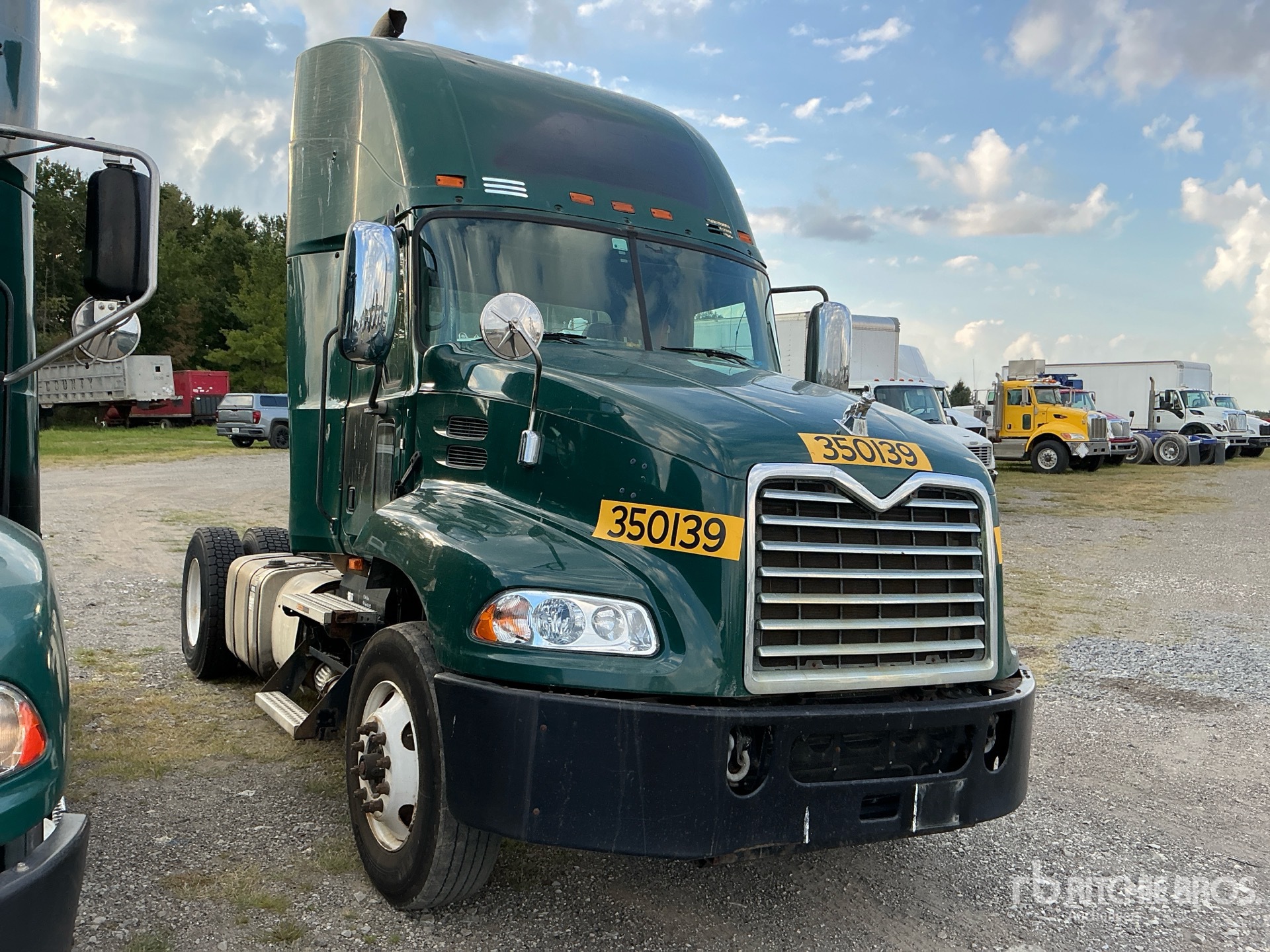 2016 Mack CXU612