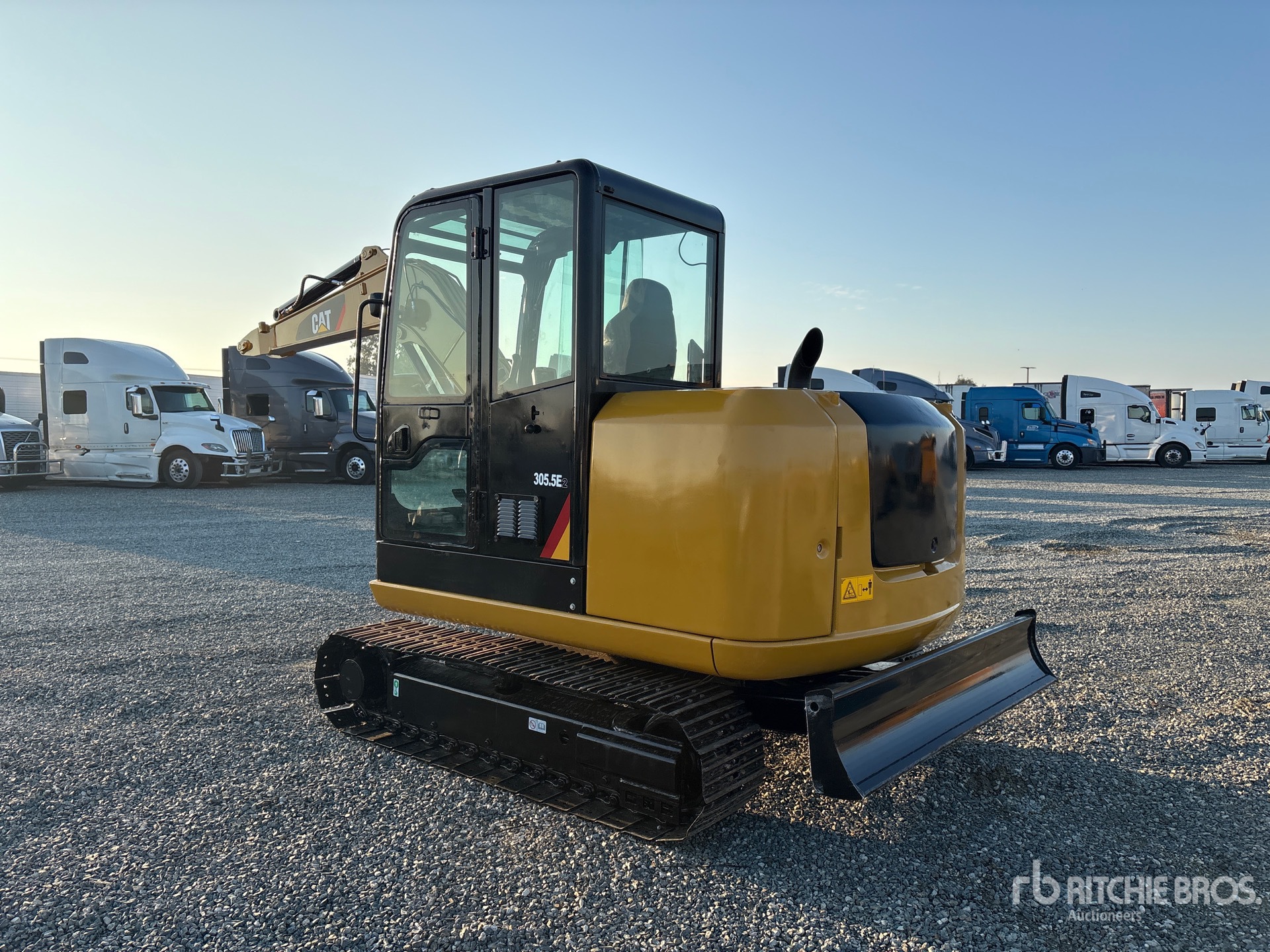 General Appearance with Picture, Left Rear Corner