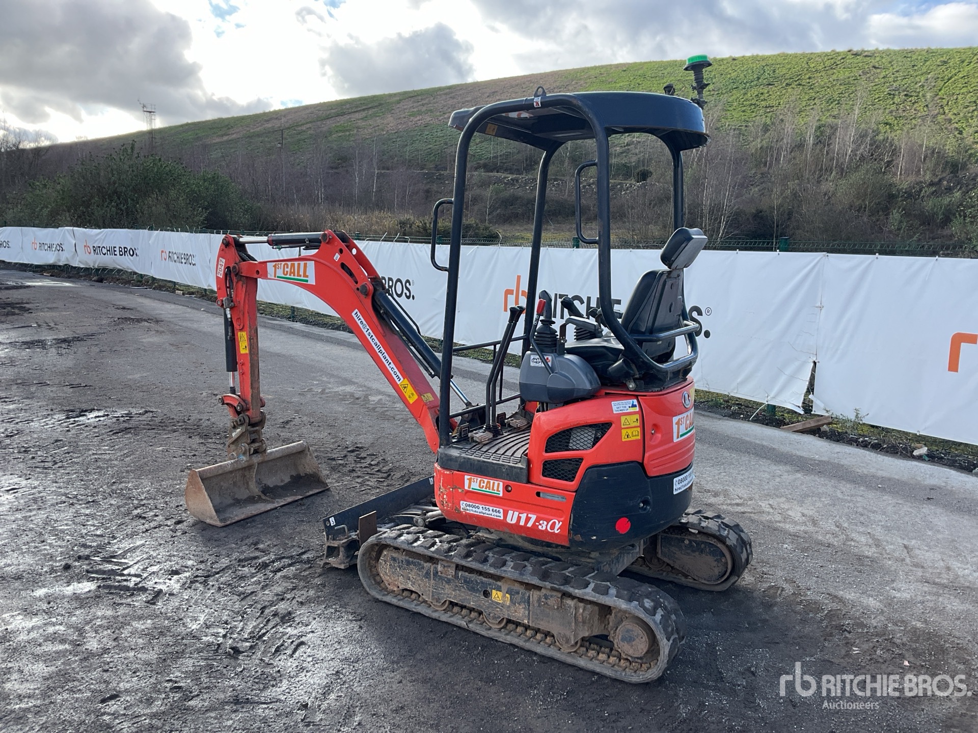 General Appearance with Picture, Left Rear Corner