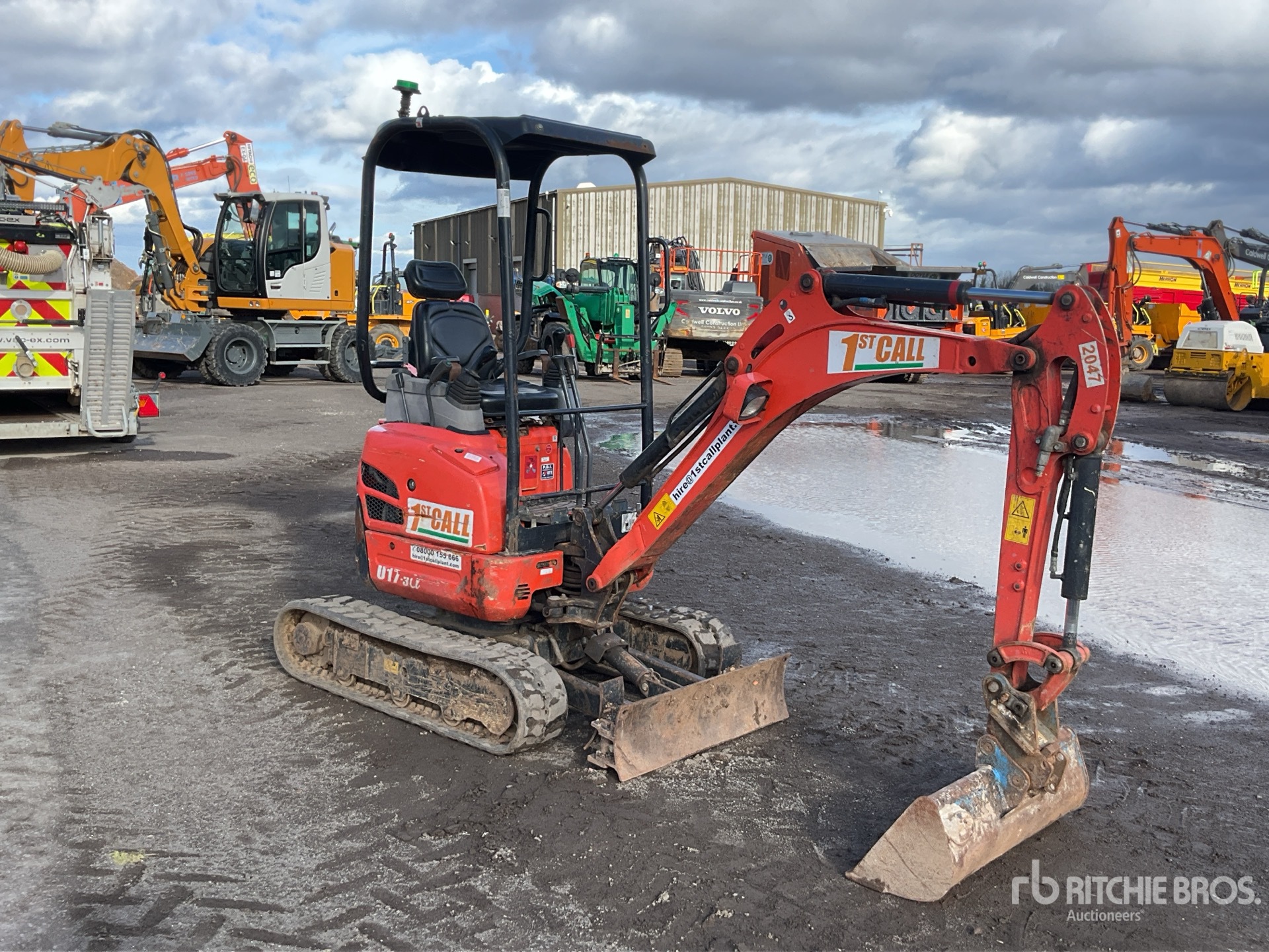 General Appearance with Picture, Right Front Corner