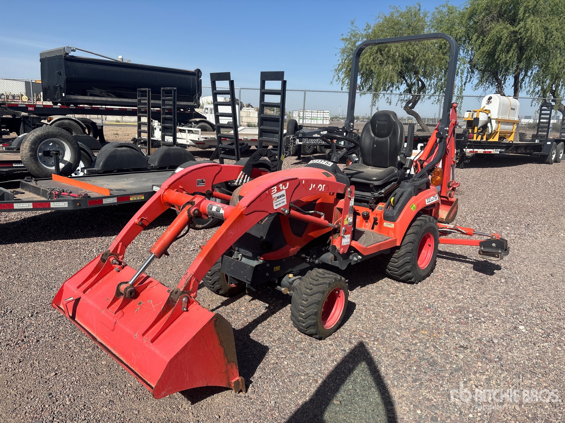 General Appearance with Picture, Left Front Corner