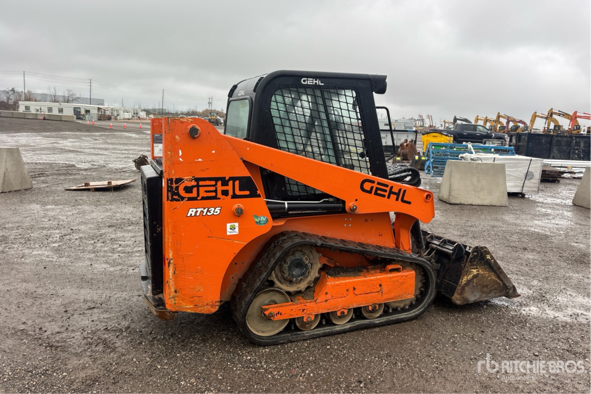 2021 Gehl RT135