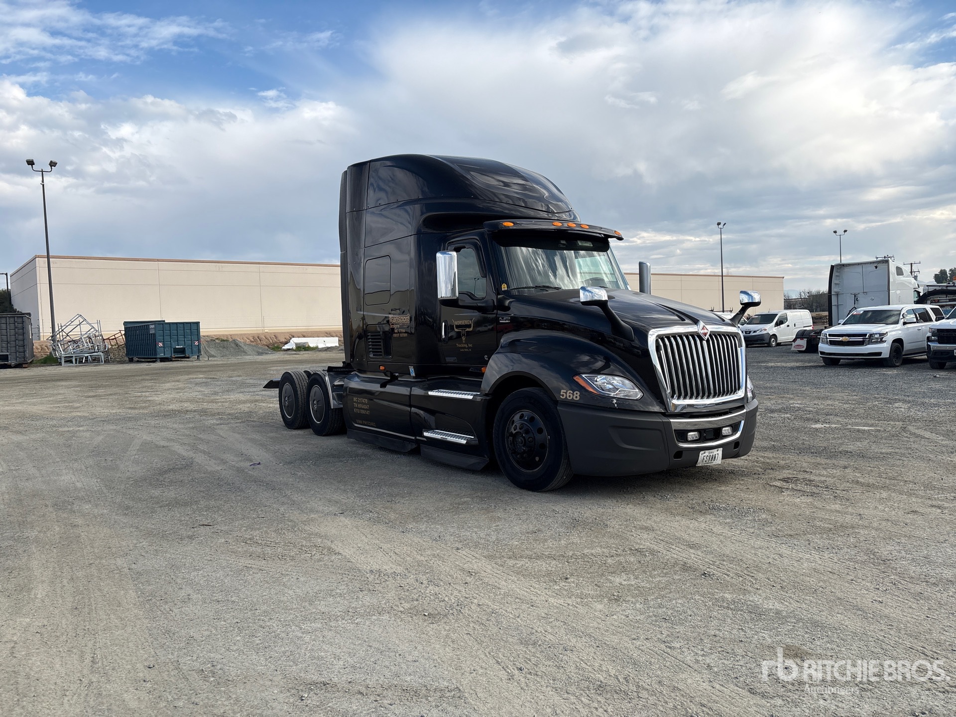 General Appearance with Picture, Right Front Corner