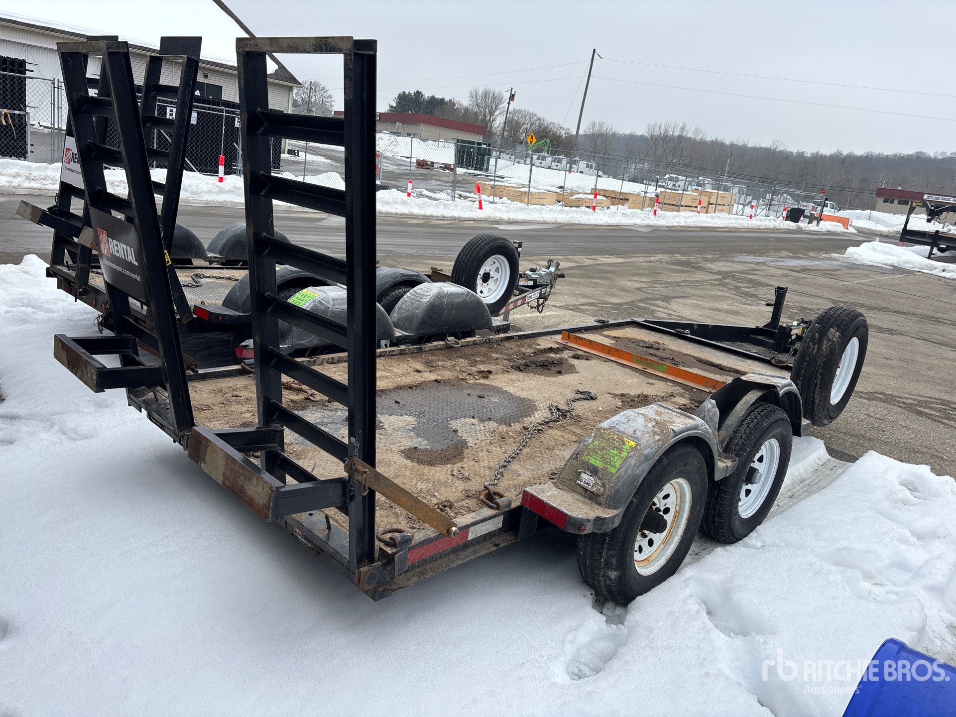 Aspect général with Image, coin arrière droit