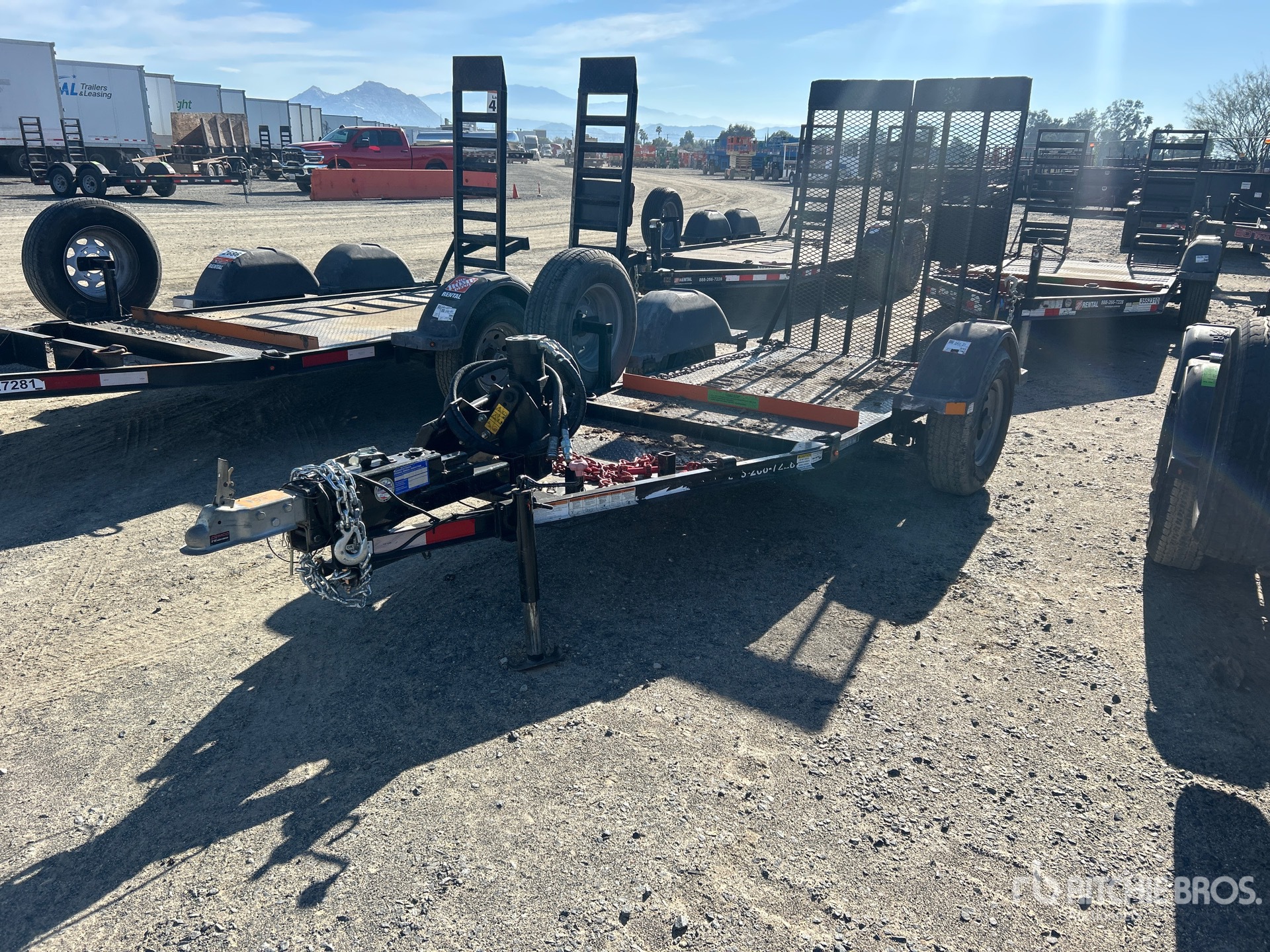 General Appearance with Foto, angolo anteriore sinistro