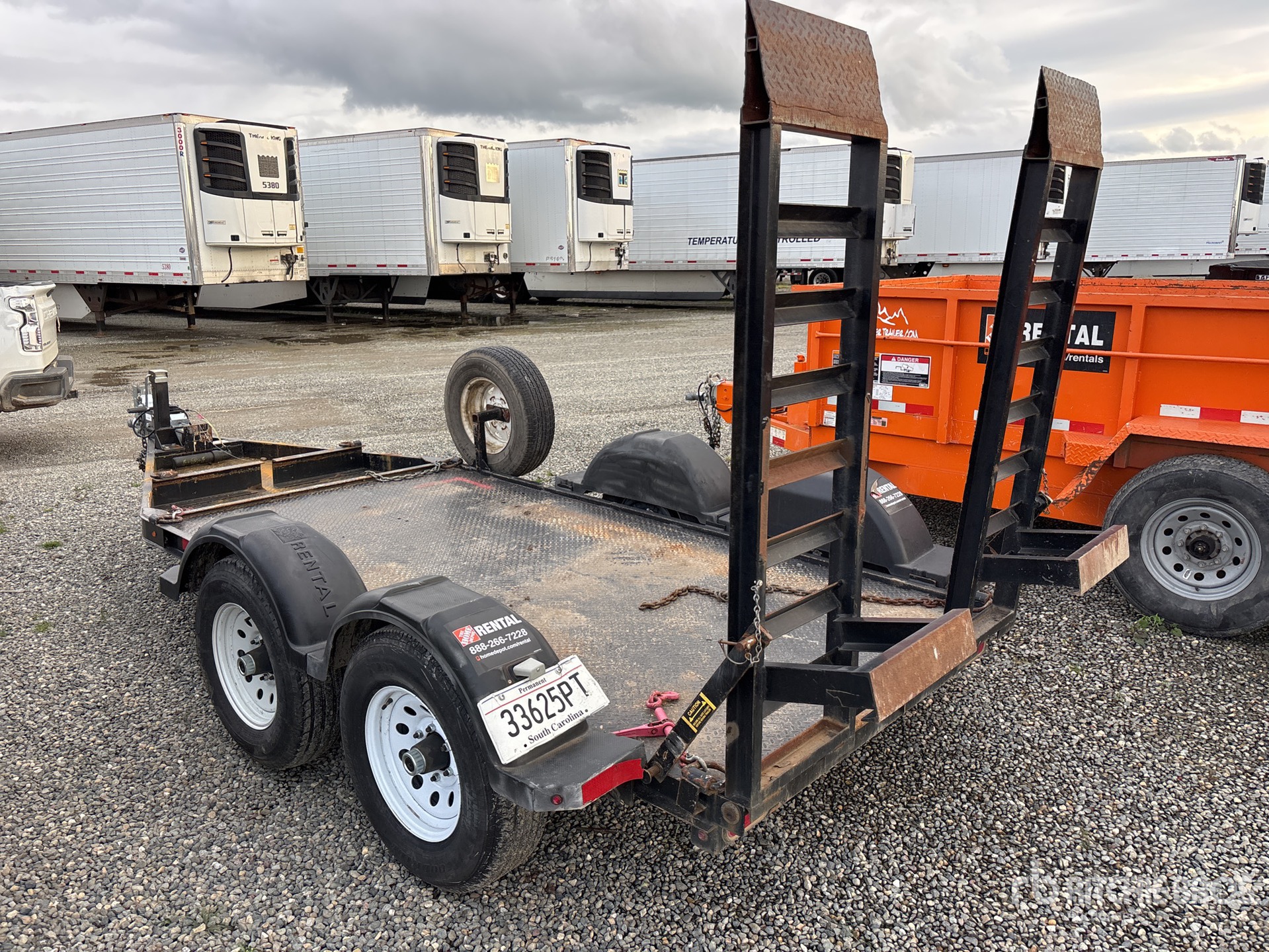 General Appearance with Picture, Left Rear Corner