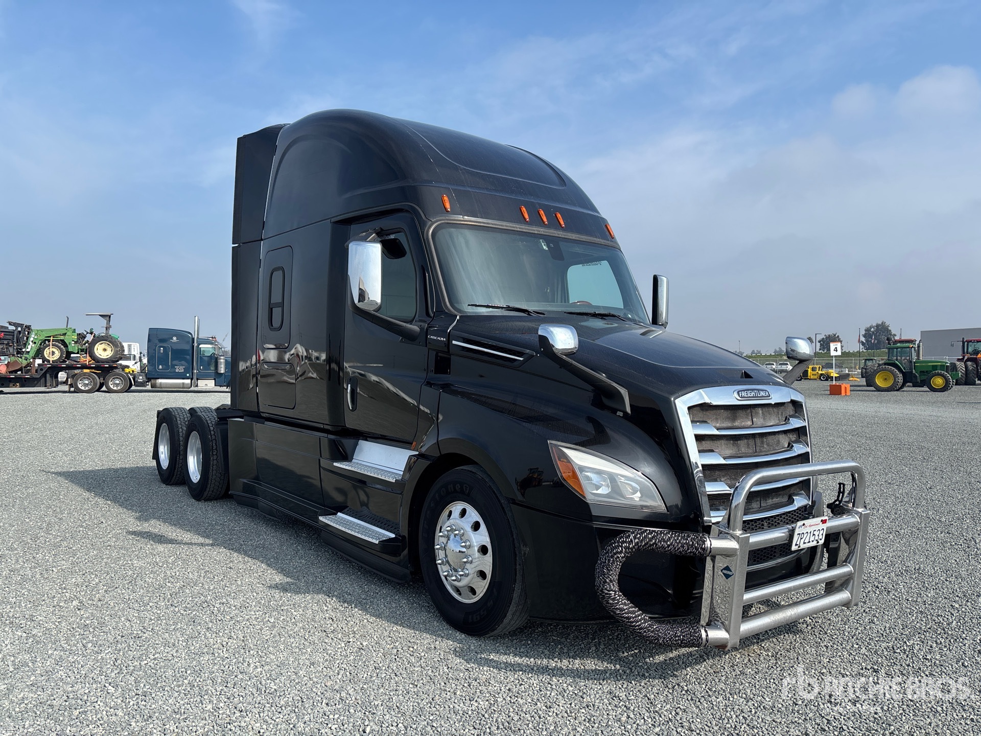 General Appearance with Image, coin avant droit