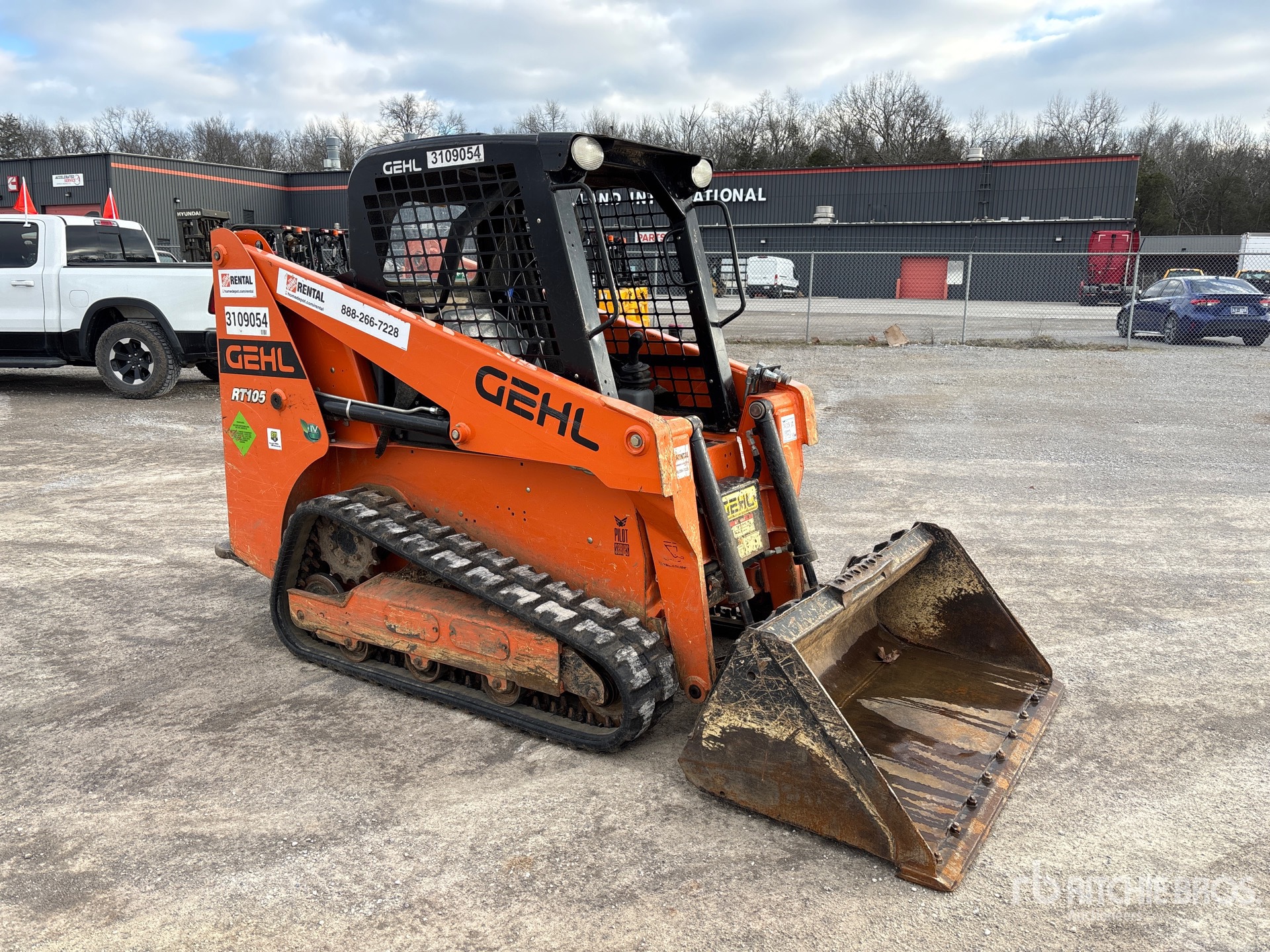 General Appearance with Picture, Right Front Corner