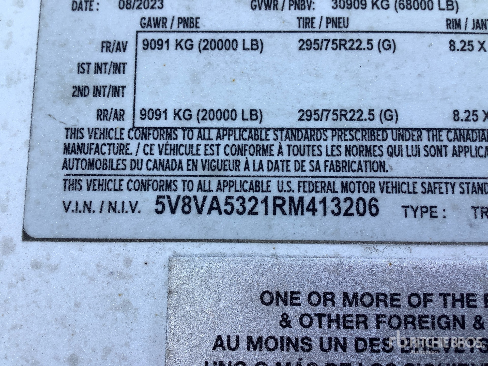 2024 Vanguard 53 ft x 102 in T/A
